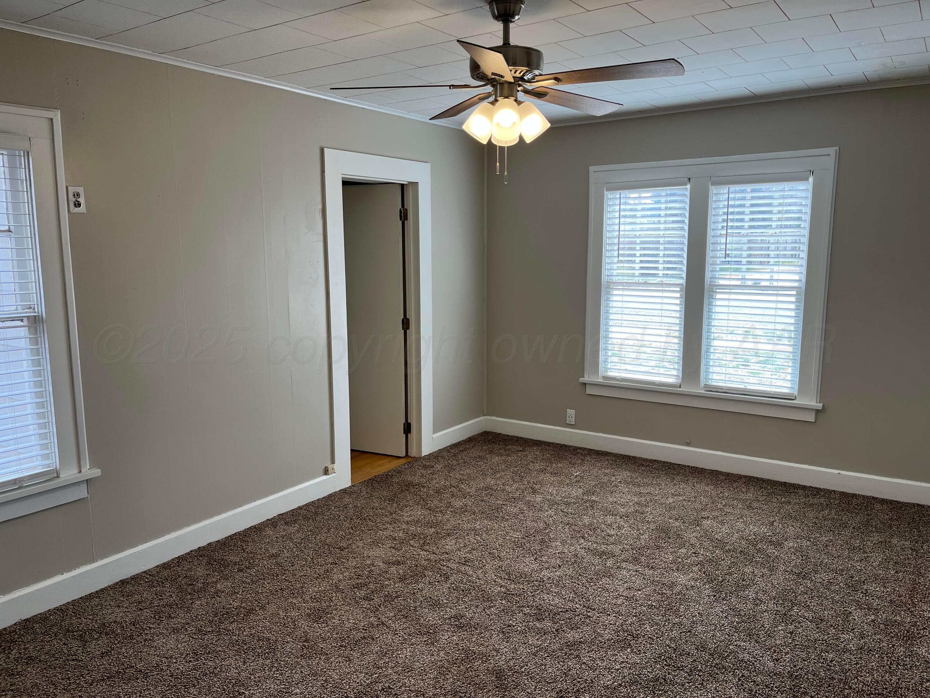 904 Ave I, Childress, Texas image 14