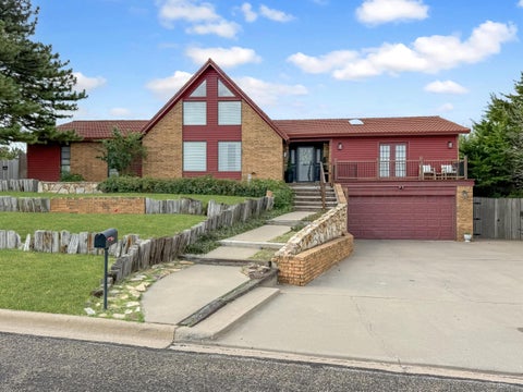 Homes For Sale - 304 Gardner Street<br/> Hutchinson County, Borger, TX 79007