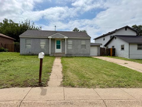 Homes For Rent - 1219 Hazelwood Street<br/> Borger, TX 79007