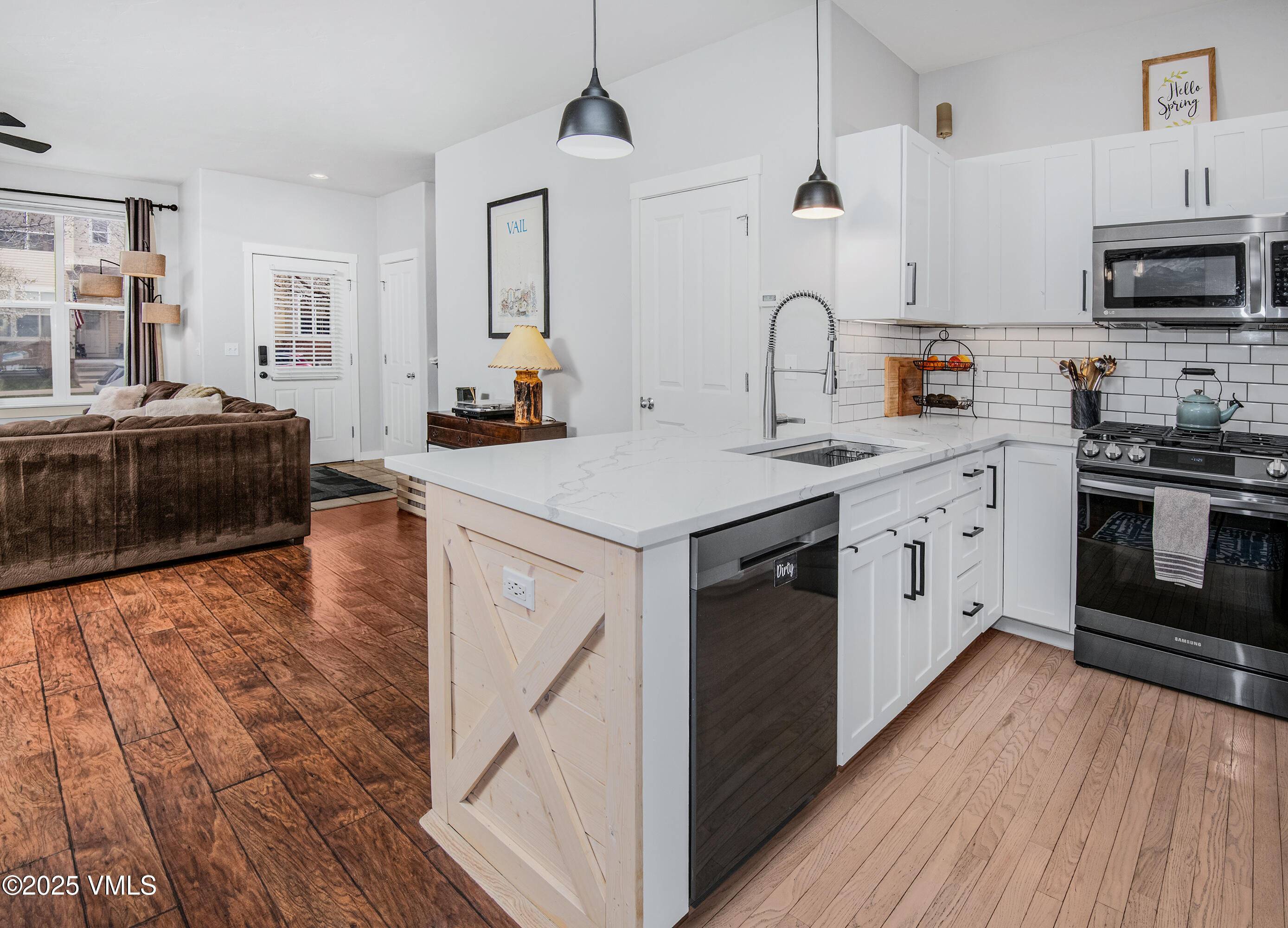 Eagle, Colorado 81631, United States, 3 Bedrooms Bedrooms, ,3 BathroomsBathrooms,Residential,Active,121267