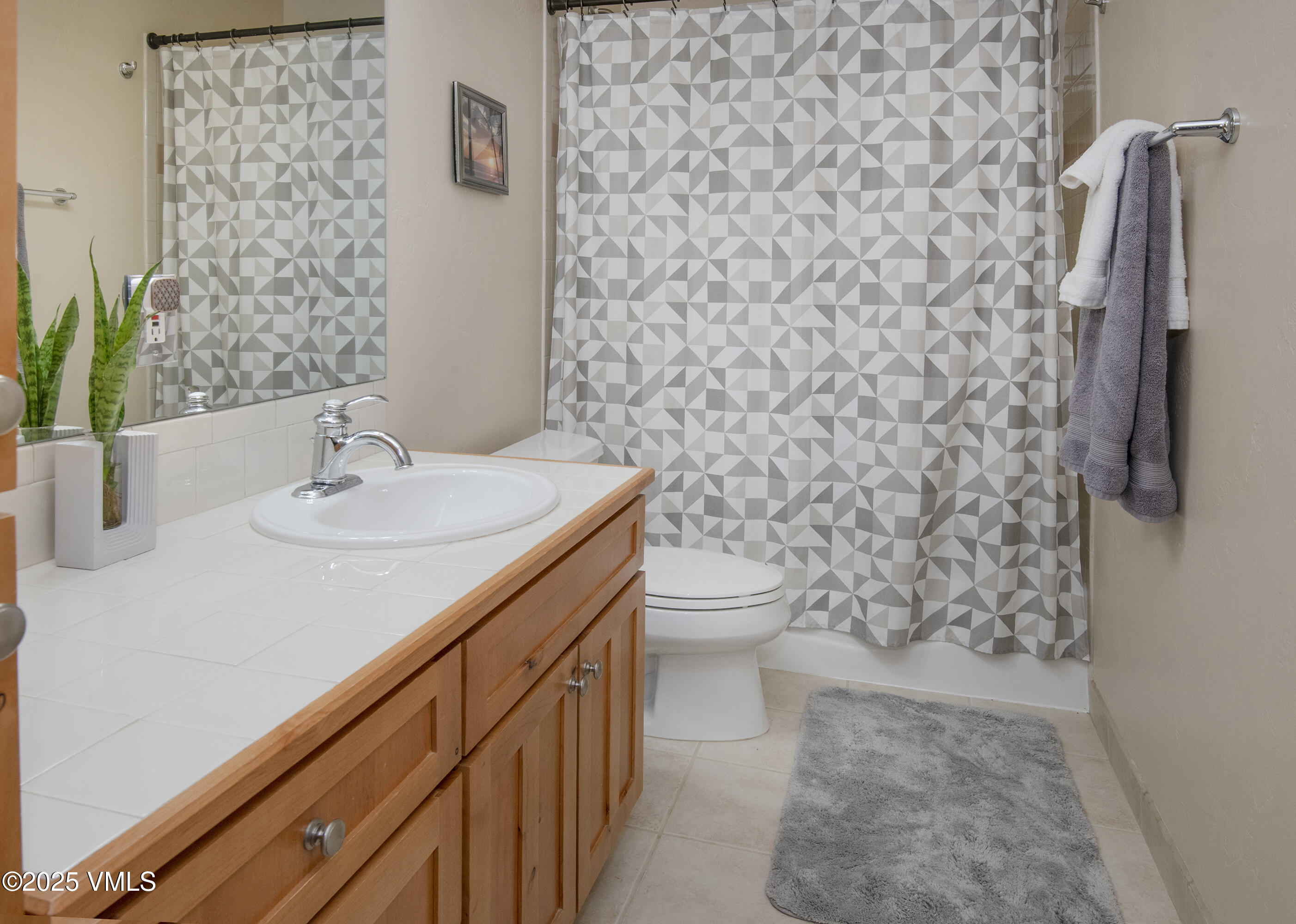 Eagle, Colorado 81631, United States, 3 Bedrooms Bedrooms, ,3 BathroomsBathrooms,Residential,Active,121267