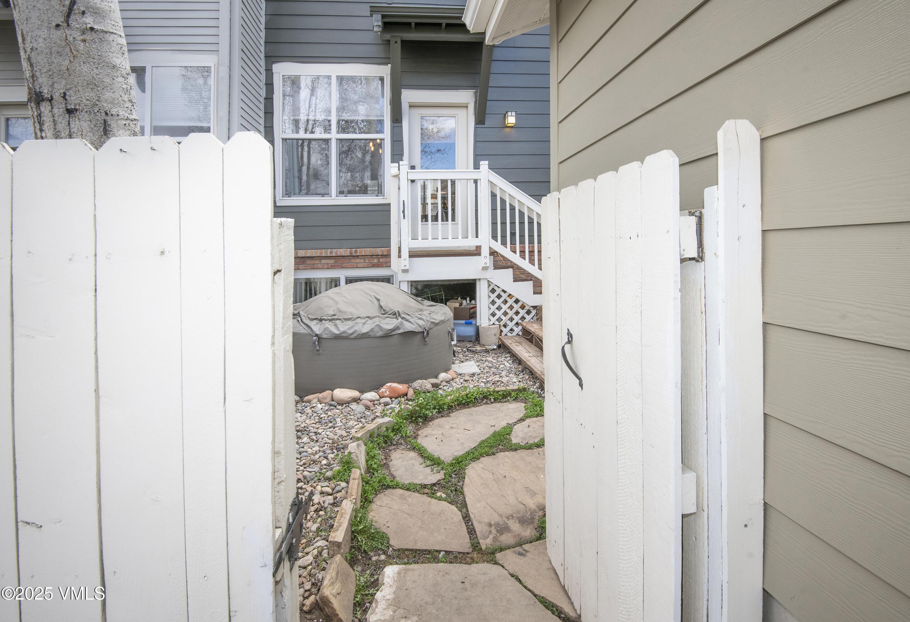 Eagle, Colorado 81631, United States, 3 Bedrooms Bedrooms, ,3 BathroomsBathrooms,Residential,Active,121267