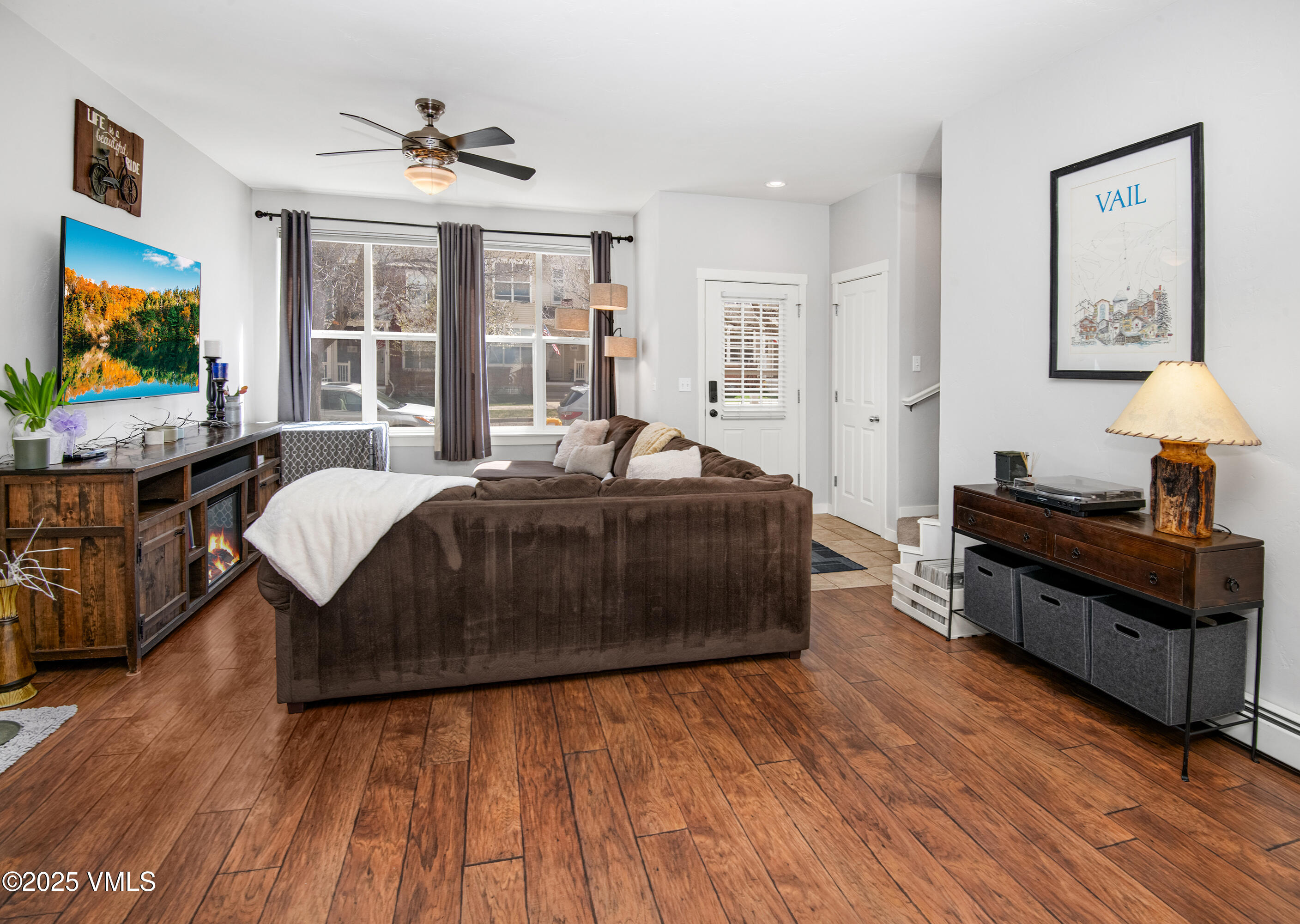 Eagle, Colorado 81631, United States, 3 Bedrooms Bedrooms, ,3 BathroomsBathrooms,Residential,Active,121267