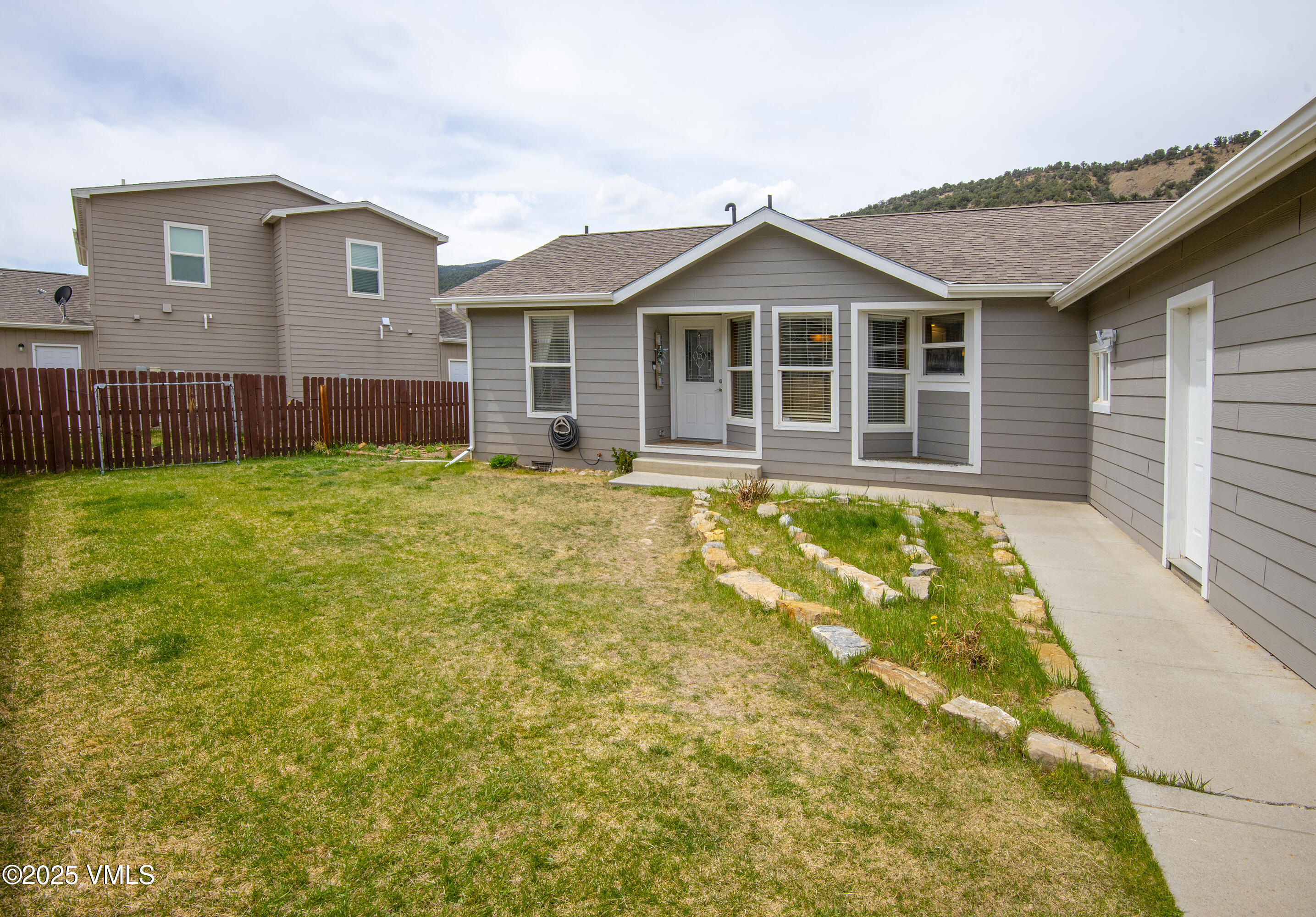 Dotsero, Colorado 81637, United States, 4 Bedrooms Bedrooms, ,3 BathroomsBathrooms,Residential,Active,116776