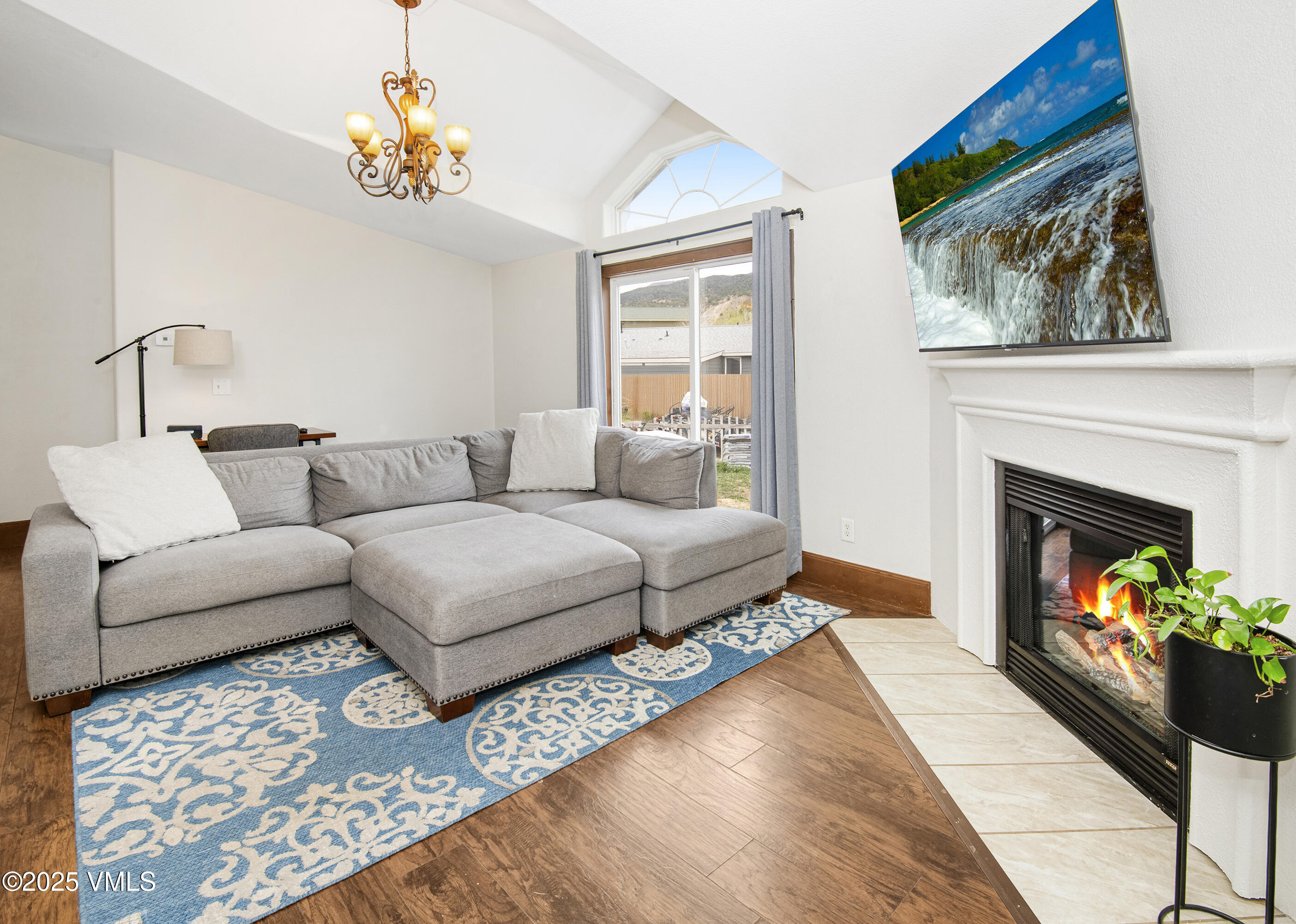 Dotsero, Colorado 81637, United States, 4 Bedrooms Bedrooms, ,3 BathroomsBathrooms,Residential,Active,116776