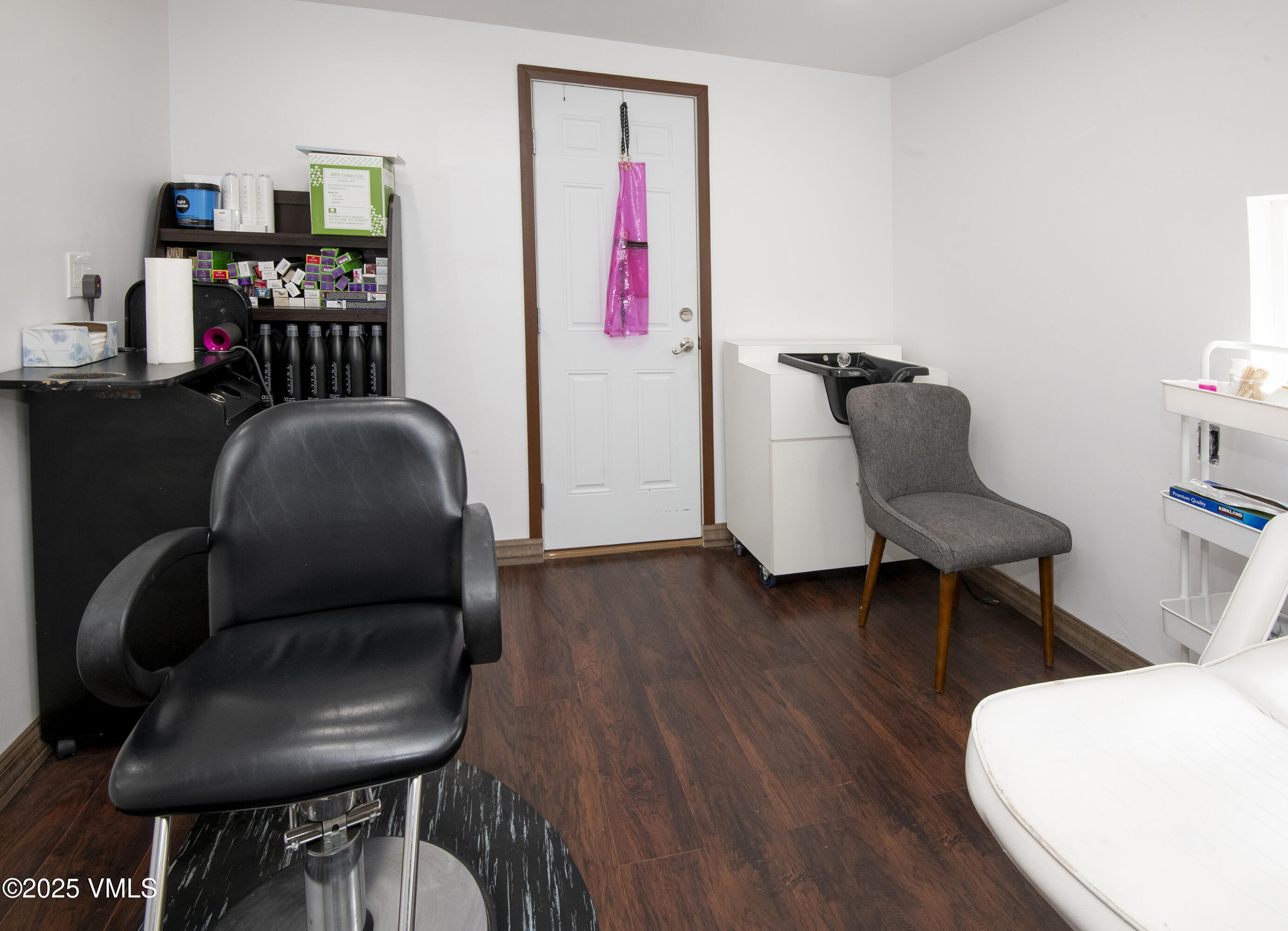 Dotsero, Colorado 81637, United States, 4 Bedrooms Bedrooms, ,3 BathroomsBathrooms,Residential,Active,116776