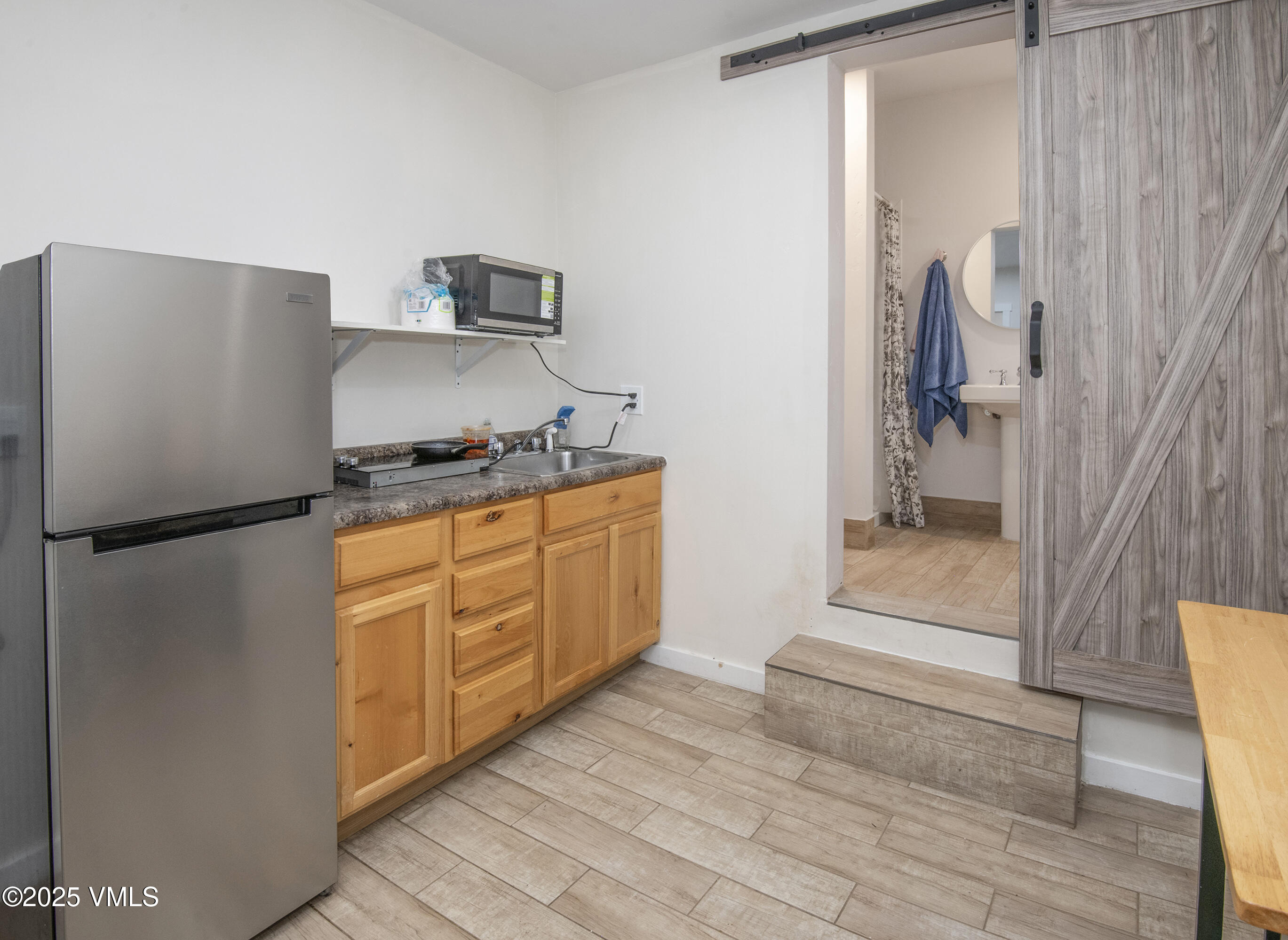 Dotsero, Colorado 81637, United States, 4 Bedrooms Bedrooms, ,3 BathroomsBathrooms,Residential,Active,116776