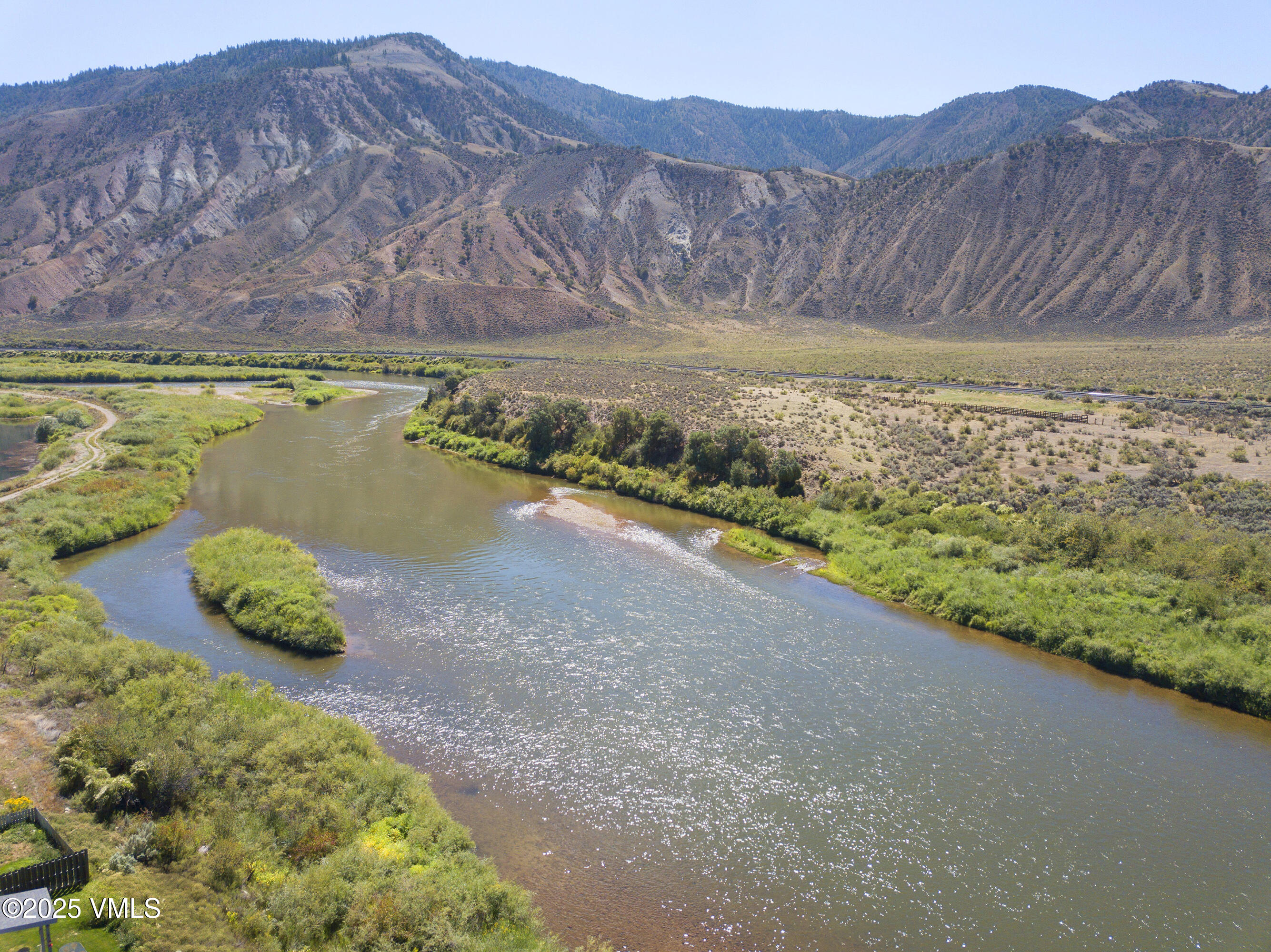 Dotsero, Colorado 81637, United States, 4 Bedrooms Bedrooms, ,3 BathroomsBathrooms,Residential,Active,116776