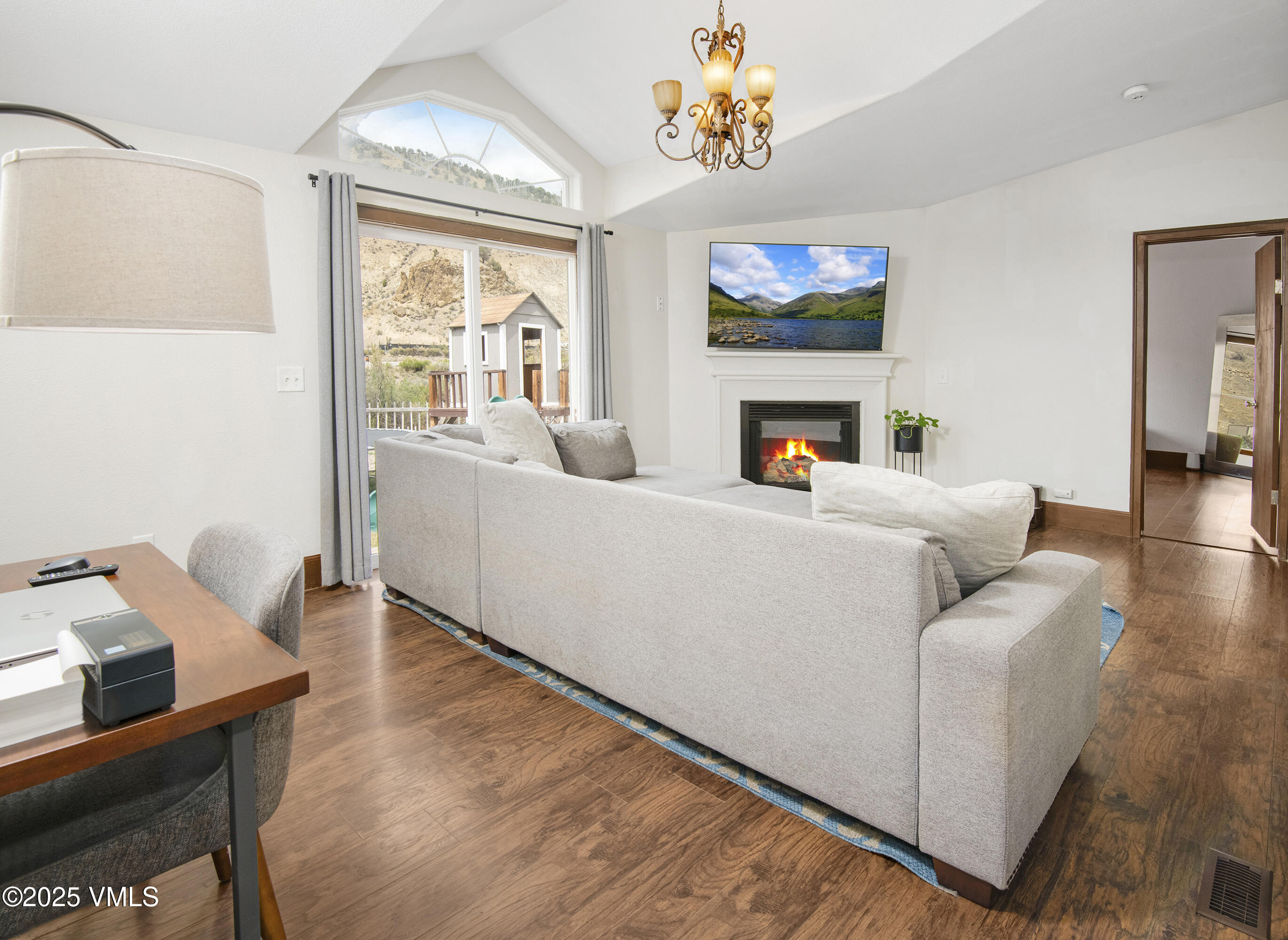 Dotsero, Colorado 81637, United States, 4 Bedrooms Bedrooms, ,3 BathroomsBathrooms,Residential,Active,116776