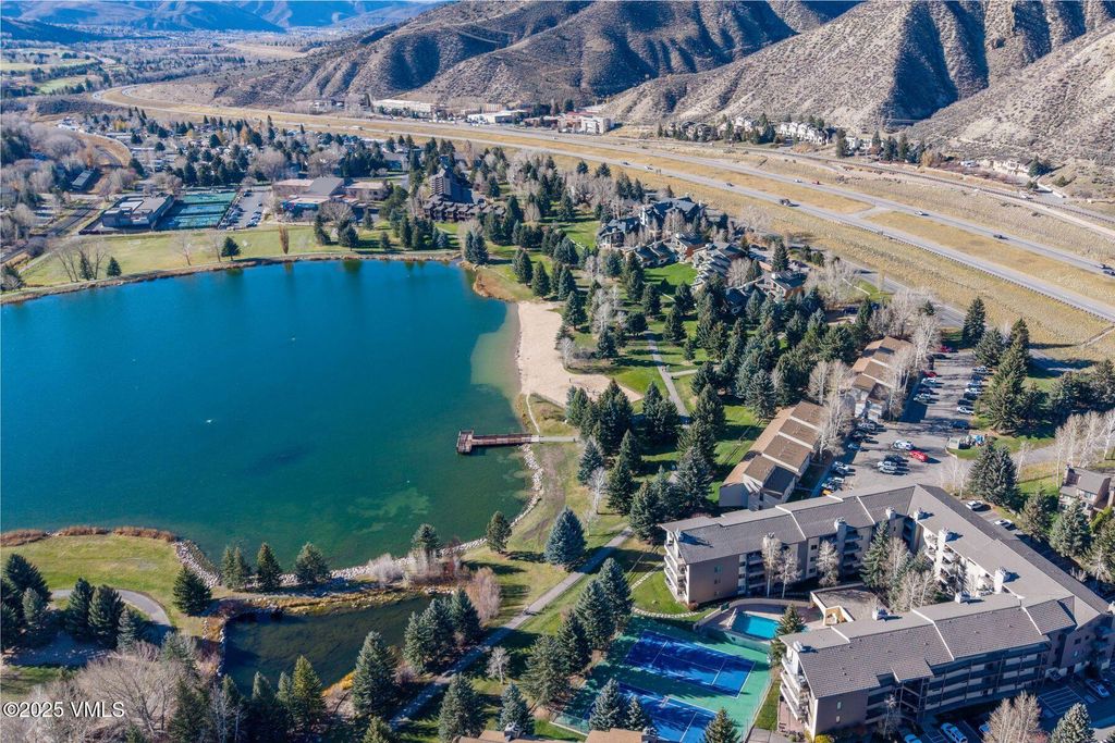 Photo of 288 W Beaver Creek Boulevard #J-3, Avon, CO 81620 (MLS # 1012975)