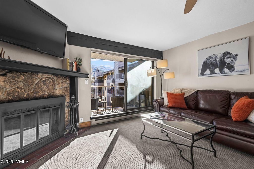 Photo of 288 W Beaver Creek Boulevard #J-3, Avon, CO 81620 (MLS # 1012975)