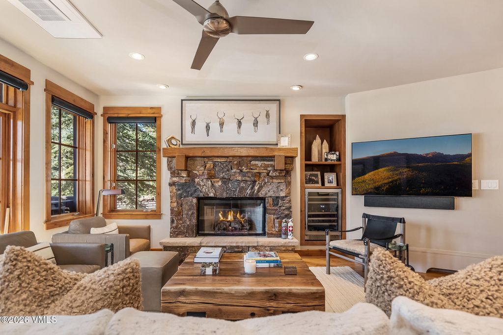 Photo of 1087 Bachelor Ridge Road #205, Avon, CO 81620 (MLS # 1013791)