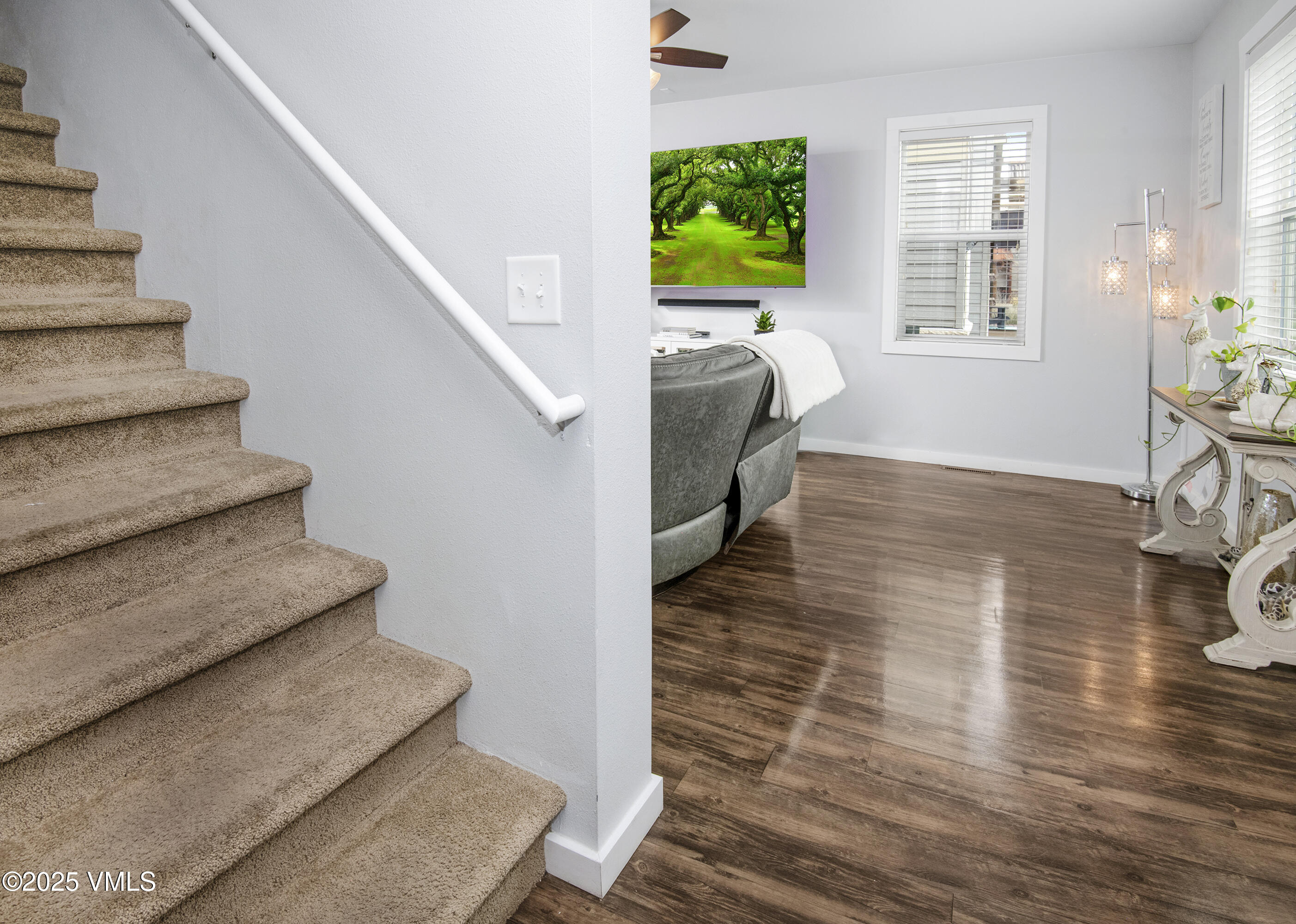 Gypsum, Colorado 81637, United States, 3 Bedrooms Bedrooms, ,3 BathroomsBathrooms,Residential,Active,233210