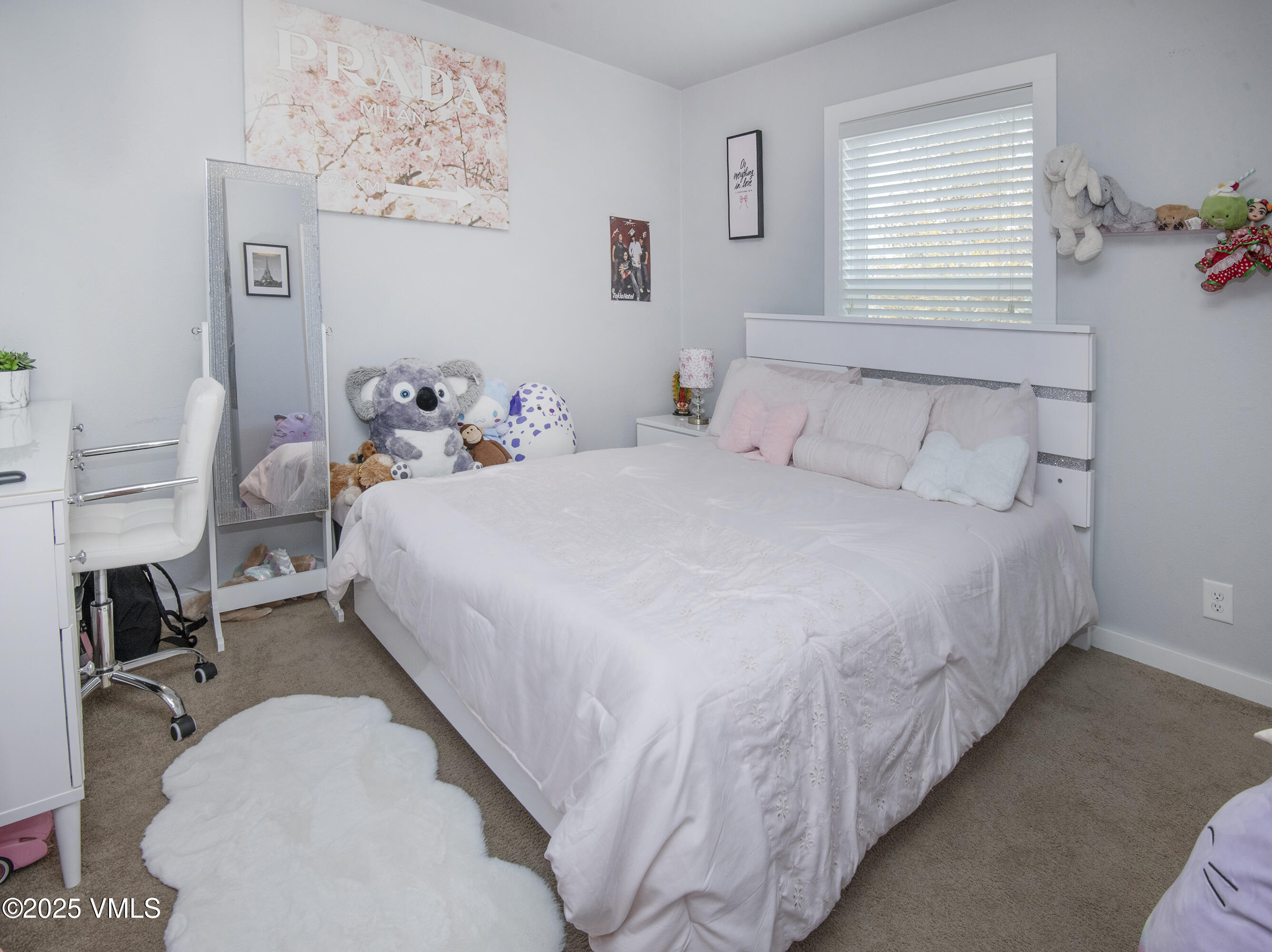 Gypsum, Colorado 81637, United States, 3 Bedrooms Bedrooms, ,3 BathroomsBathrooms,Residential,Active,233210