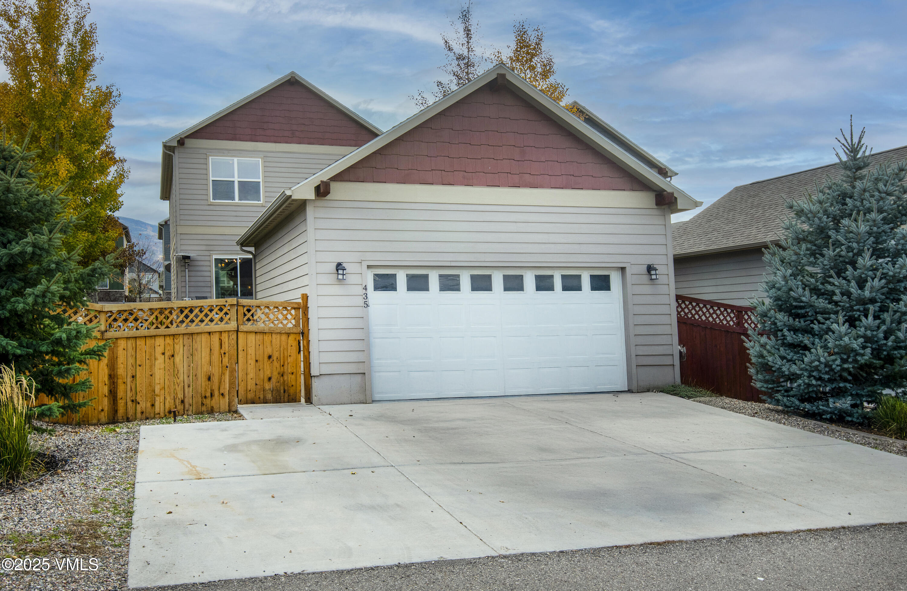 Gypsum, Colorado 81637, United States, 3 Bedrooms Bedrooms, ,3 BathroomsBathrooms,Residential,Active,233210