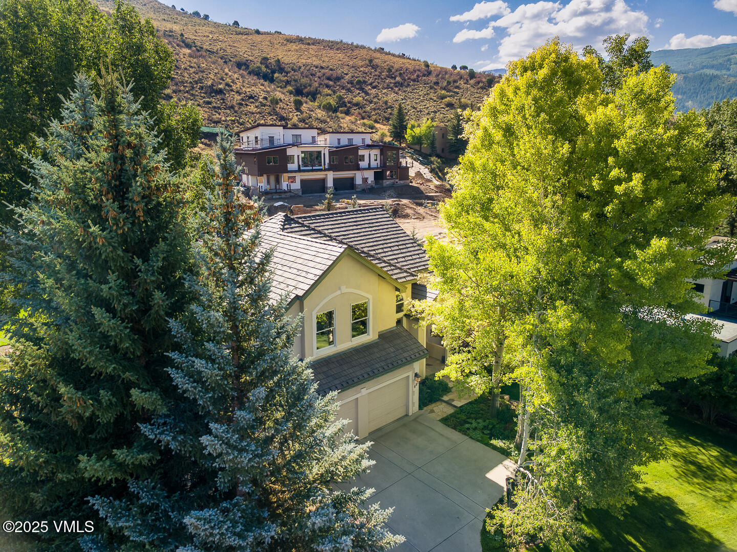 Edwards, Colorado 81632, United States, 5 Bedrooms Bedrooms, ,4 BathroomsBathrooms,Residential,Active,196155