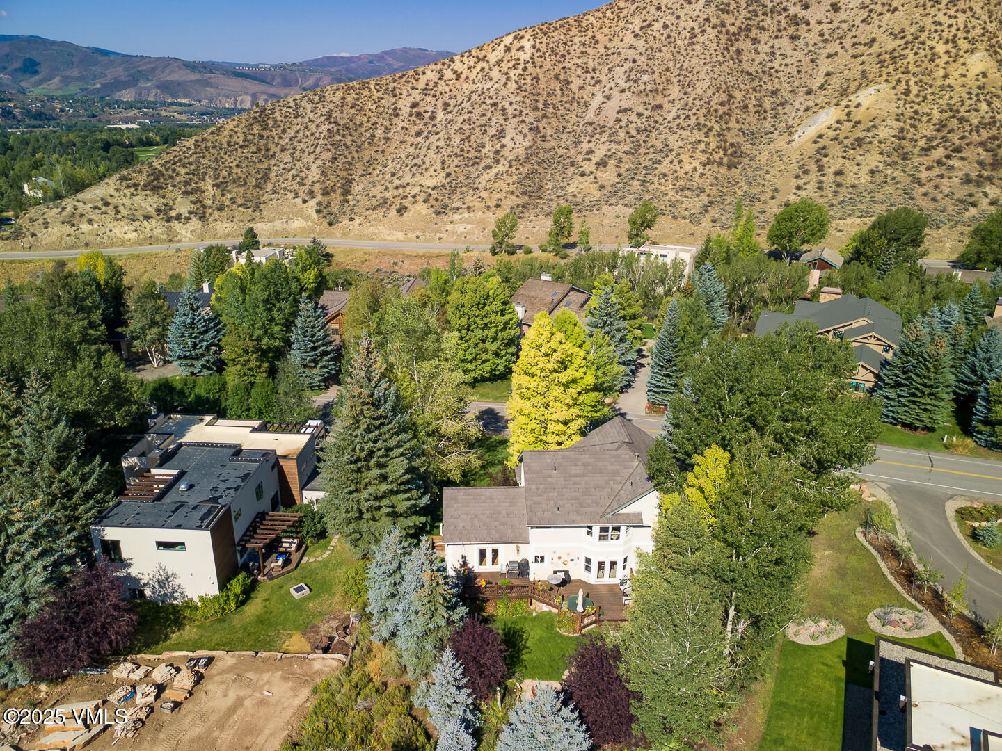 Edwards, Colorado 81632, United States, 5 Bedrooms Bedrooms, ,4 BathroomsBathrooms,Residential,Active,196155