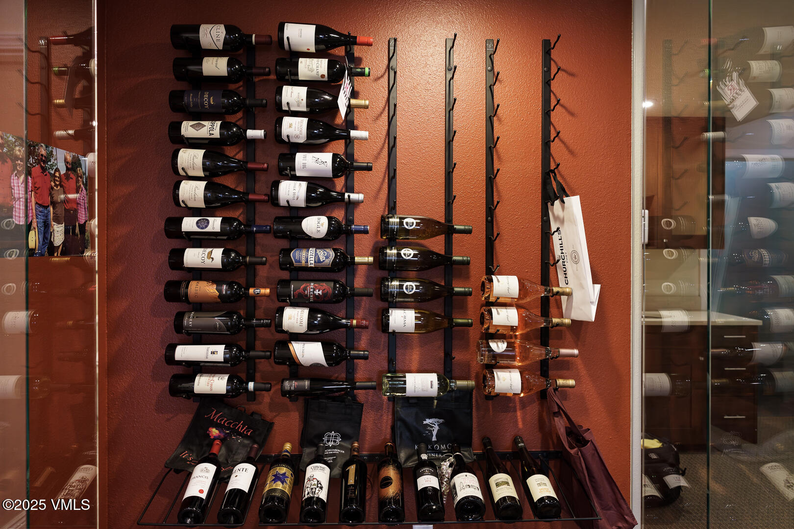 Edwards, Colorado 81632, United States, 5 Bedrooms Bedrooms, ,4 BathroomsBathrooms,Residential,Active,196155