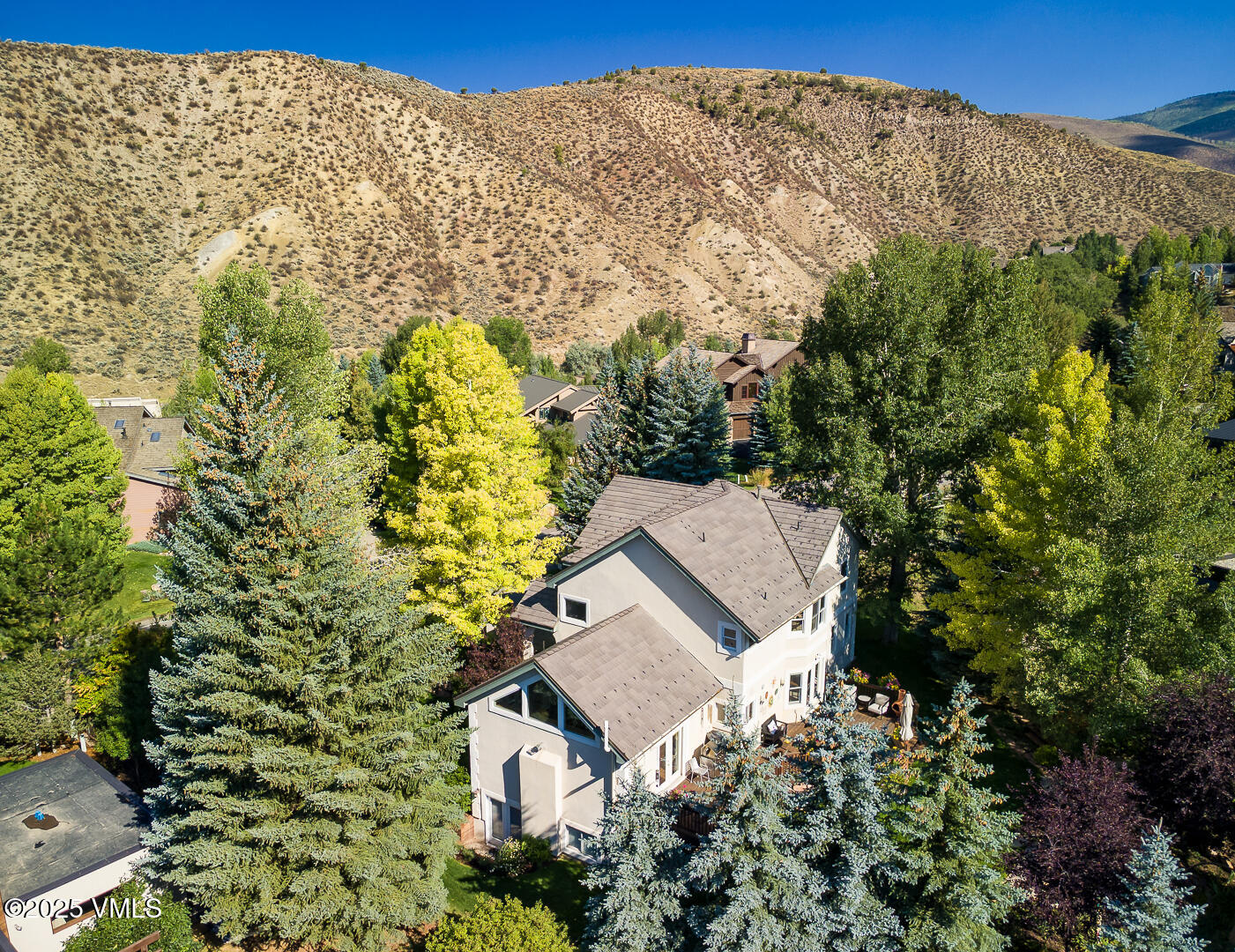 Edwards, Colorado 81632, United States, 5 Bedrooms Bedrooms, ,4 BathroomsBathrooms,Residential,Active,196155