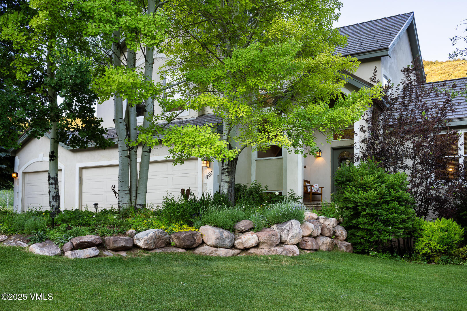 Edwards, Colorado 81632, United States, 5 Bedrooms Bedrooms, ,4 BathroomsBathrooms,Residential,Active,196155