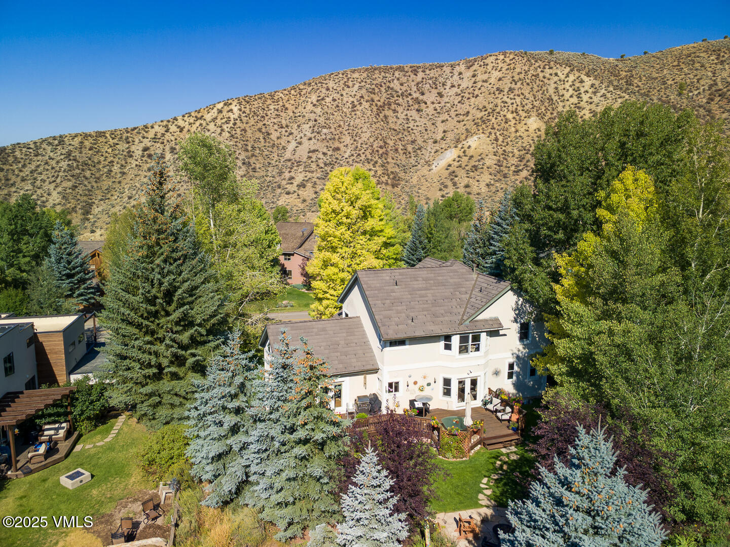 Edwards, Colorado 81632, United States, 5 Bedrooms Bedrooms, ,4 BathroomsBathrooms,Residential,Active,196155