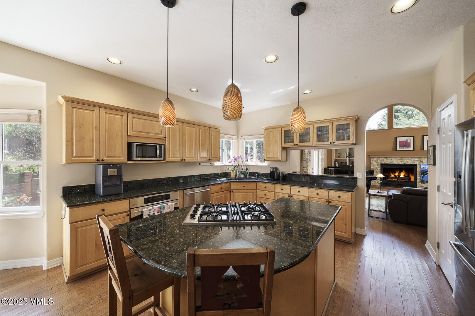 Edwards, Colorado 81632, United States, 5 Bedrooms Bedrooms, ,4 BathroomsBathrooms,Residential,Active,196155