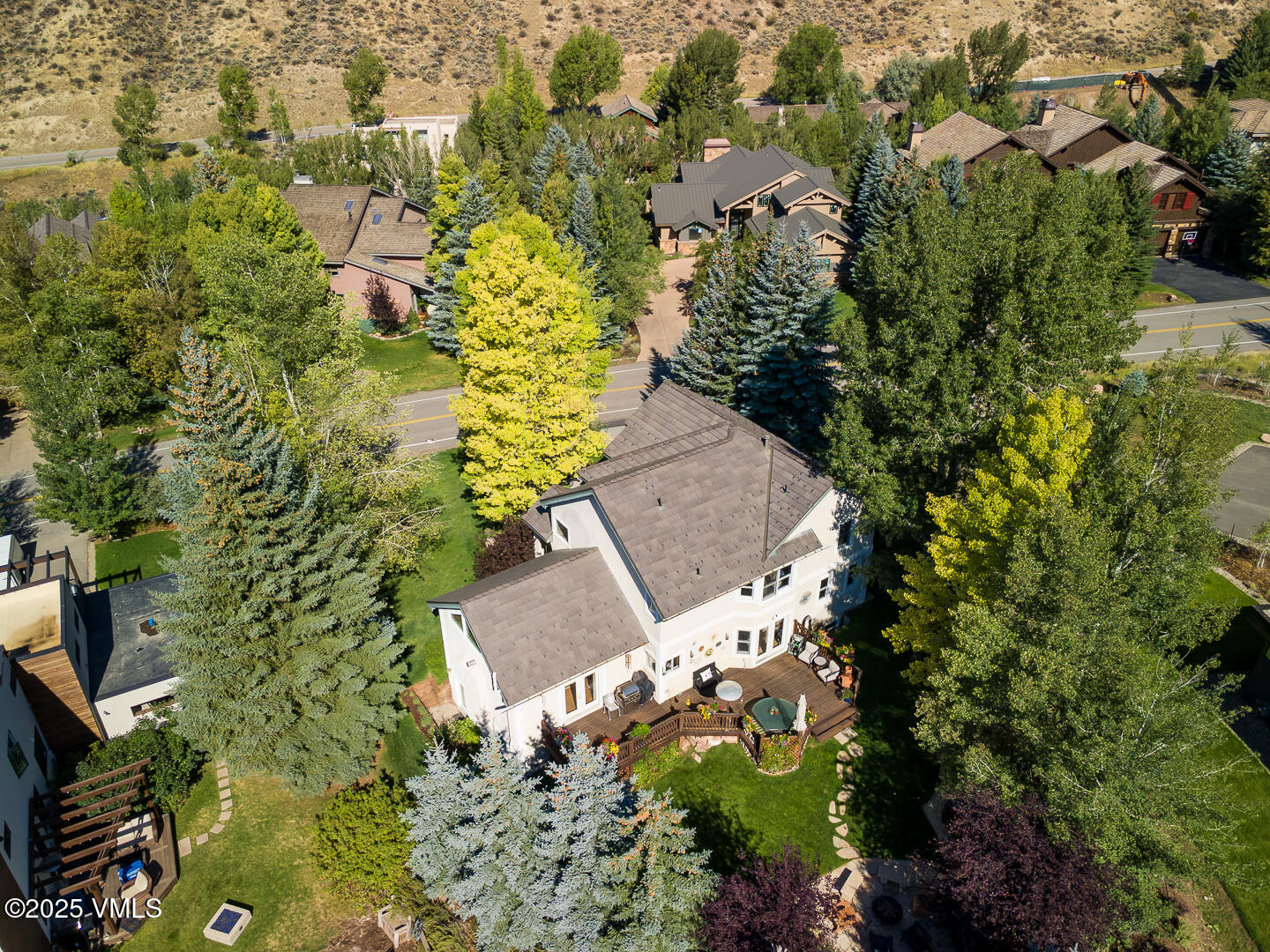 Edwards, Colorado 81632, United States, 5 Bedrooms Bedrooms, ,4 BathroomsBathrooms,Residential,Active,196155