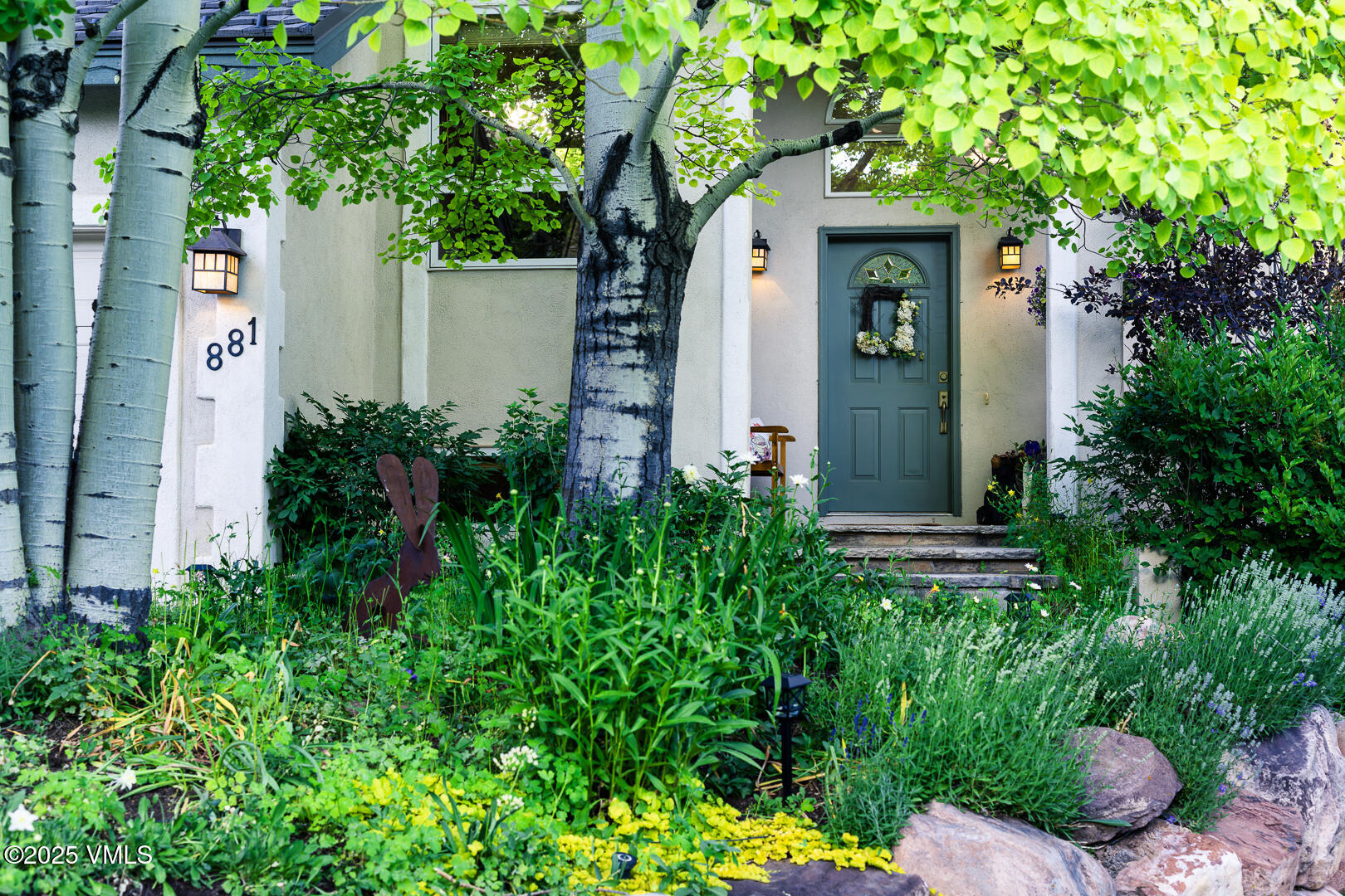 Edwards, Colorado 81632, United States, 5 Bedrooms Bedrooms, ,4 BathroomsBathrooms,Residential,Active,196155