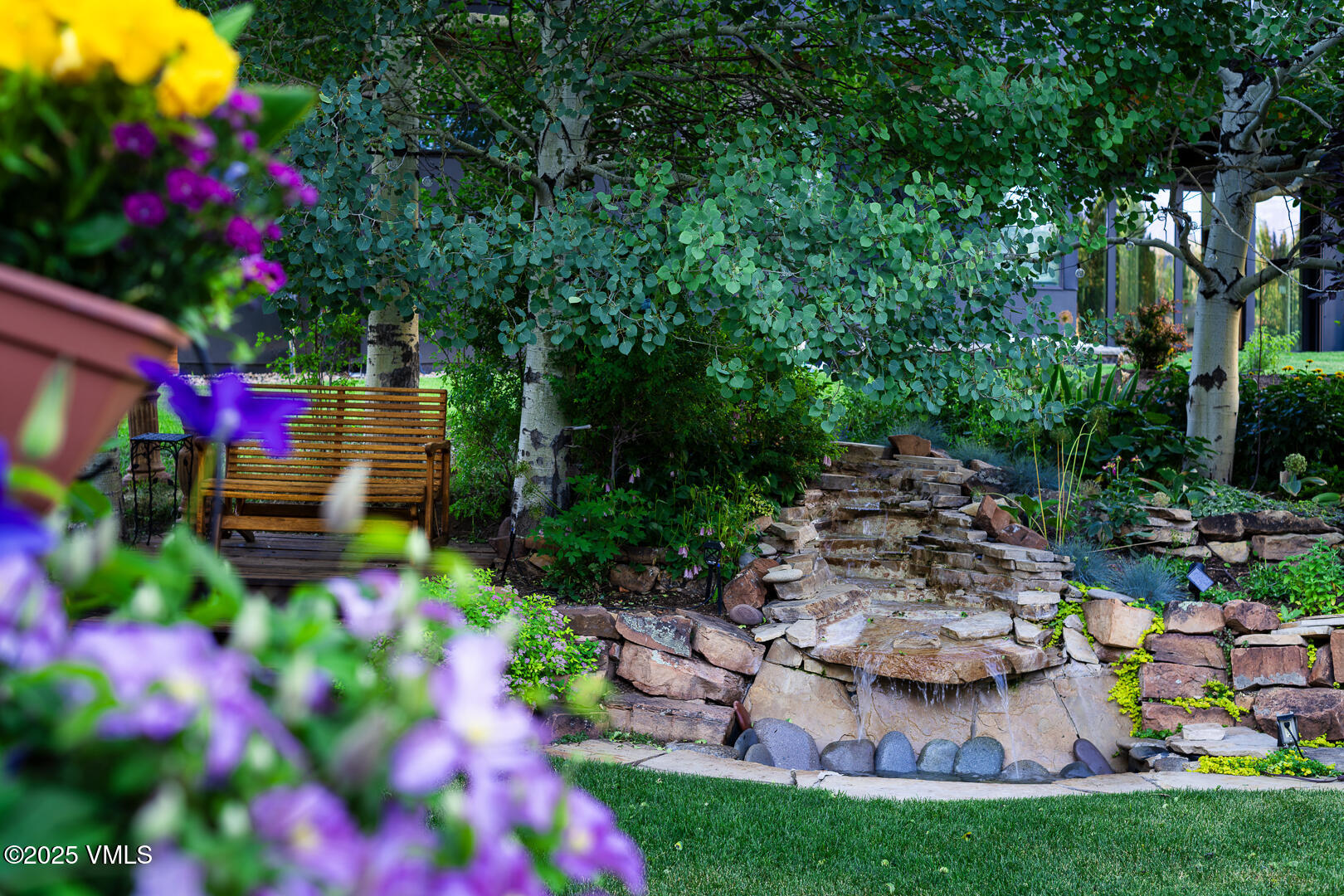 Edwards, Colorado 81632, United States, 5 Bedrooms Bedrooms, ,4 BathroomsBathrooms,Residential,Active,196155