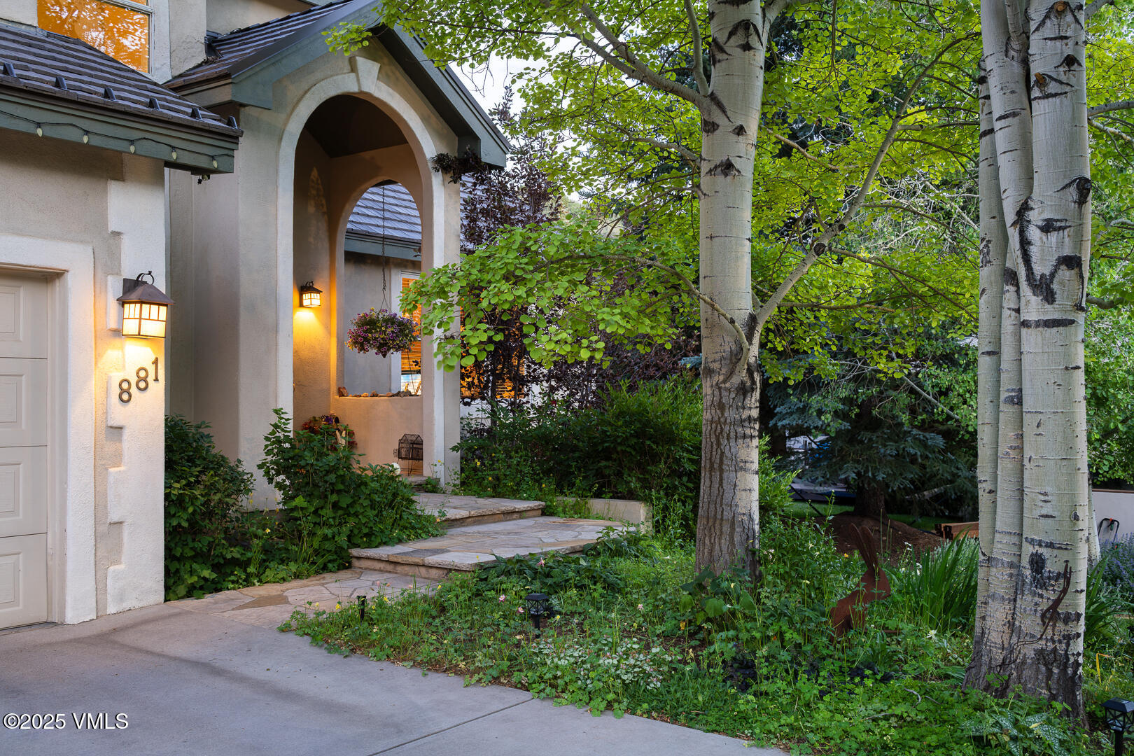 Edwards, Colorado 81632, United States, 5 Bedrooms Bedrooms, ,4 BathroomsBathrooms,Residential,Active,196155