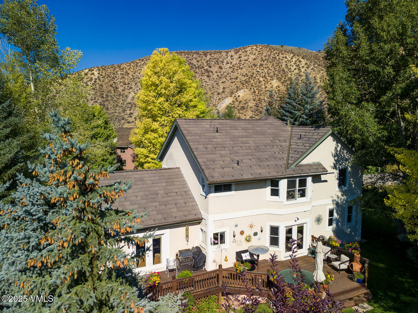 Edwards, Colorado 81632, United States, 5 Bedrooms Bedrooms, ,4 BathroomsBathrooms,Residential,Active,196155