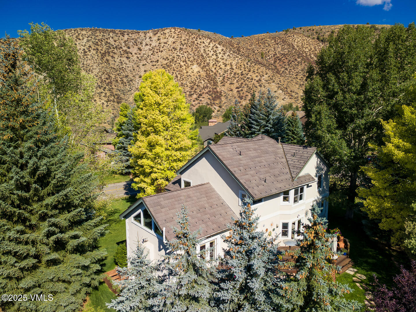 Edwards, Colorado 81632, United States, 5 Bedrooms Bedrooms, ,4 BathroomsBathrooms,Residential,Active,196155