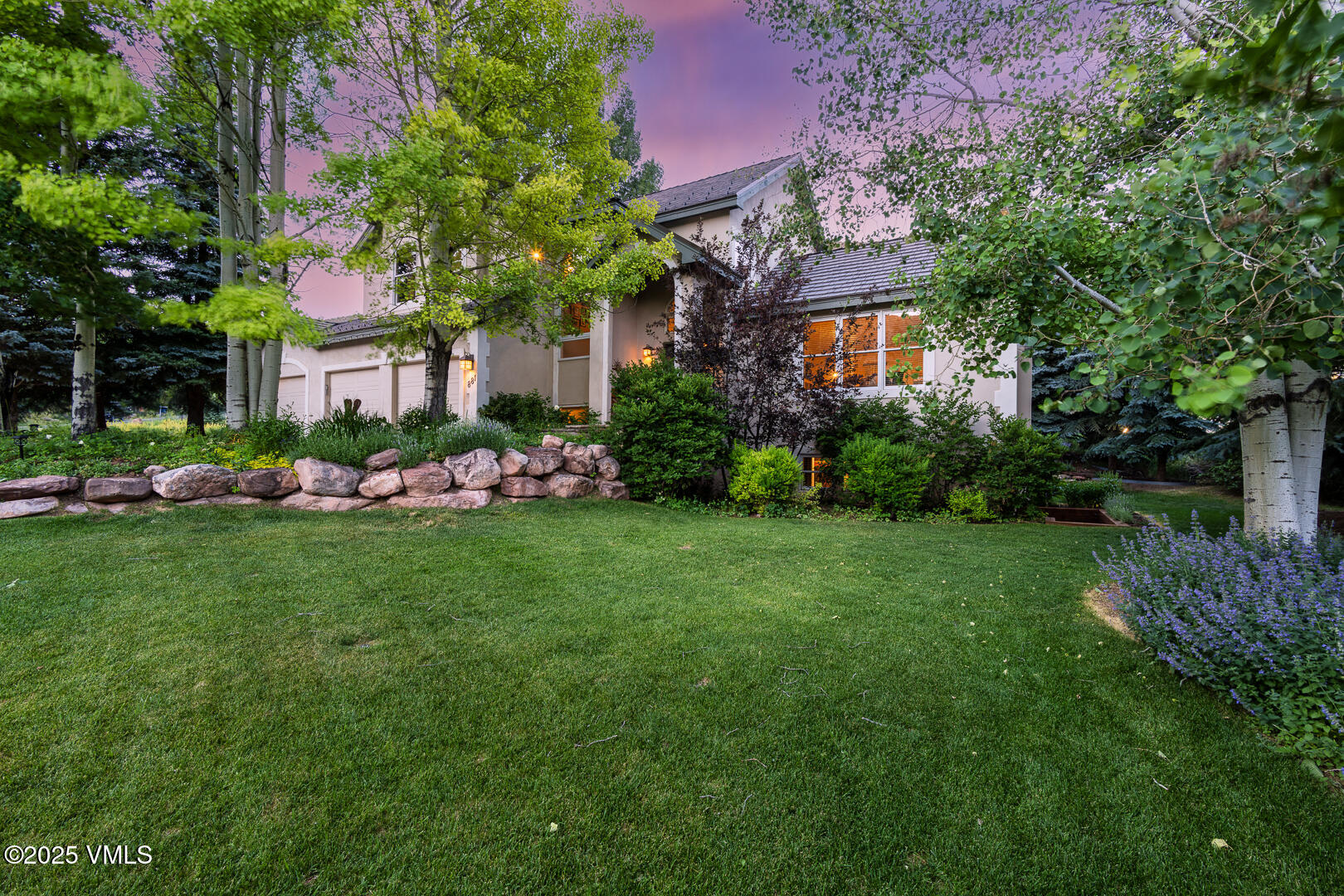 Edwards, Colorado 81632, United States, 5 Bedrooms Bedrooms, ,4 BathroomsBathrooms,Residential,Active,196155