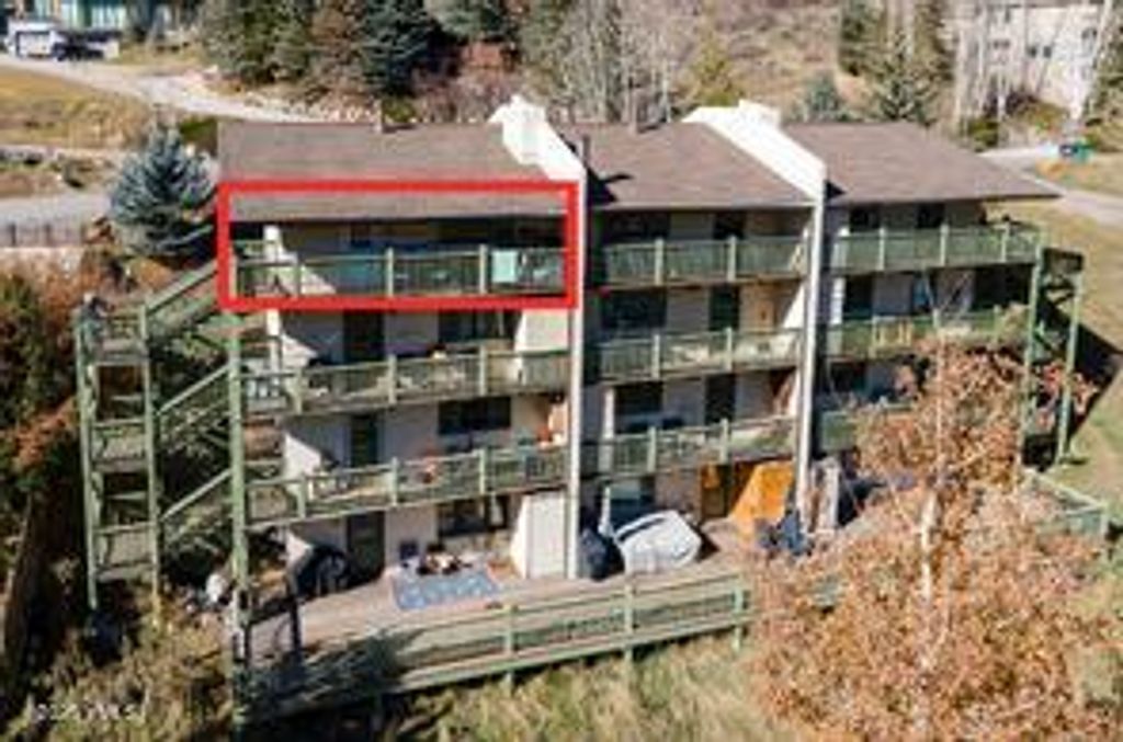 Photo of 2448 Garmisch Drive #4, Vail, CO 81657 (MLS # 1012959)