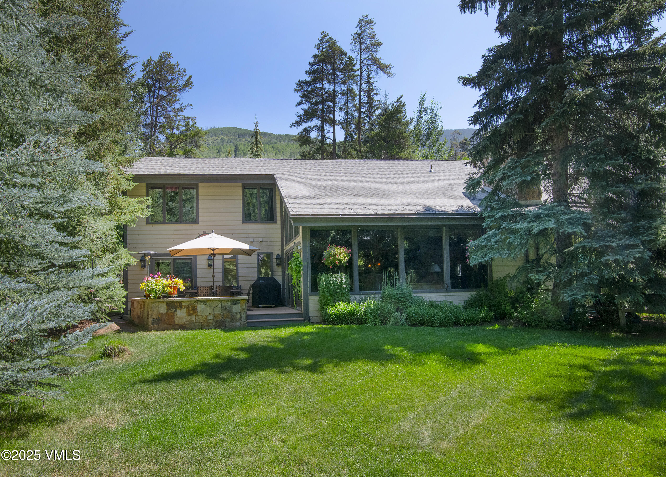 Vail, Colorado 81657, United States, 4 Bedrooms Bedrooms, ,4 BathroomsBathrooms,Residential,Active,147871