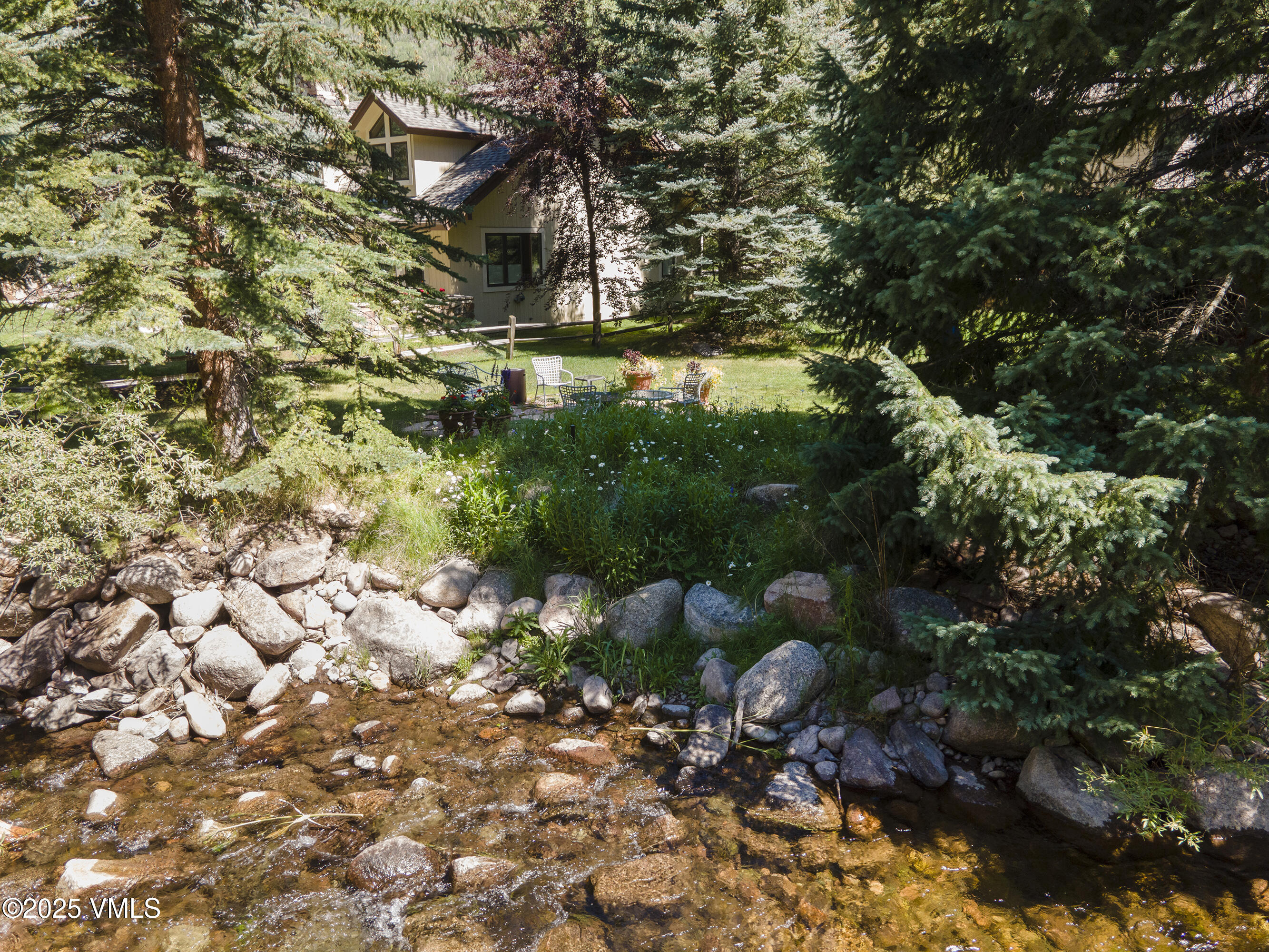 Vail, Colorado 81657, United States, 4 Bedrooms Bedrooms, ,4 BathroomsBathrooms,Residential,Active,147871