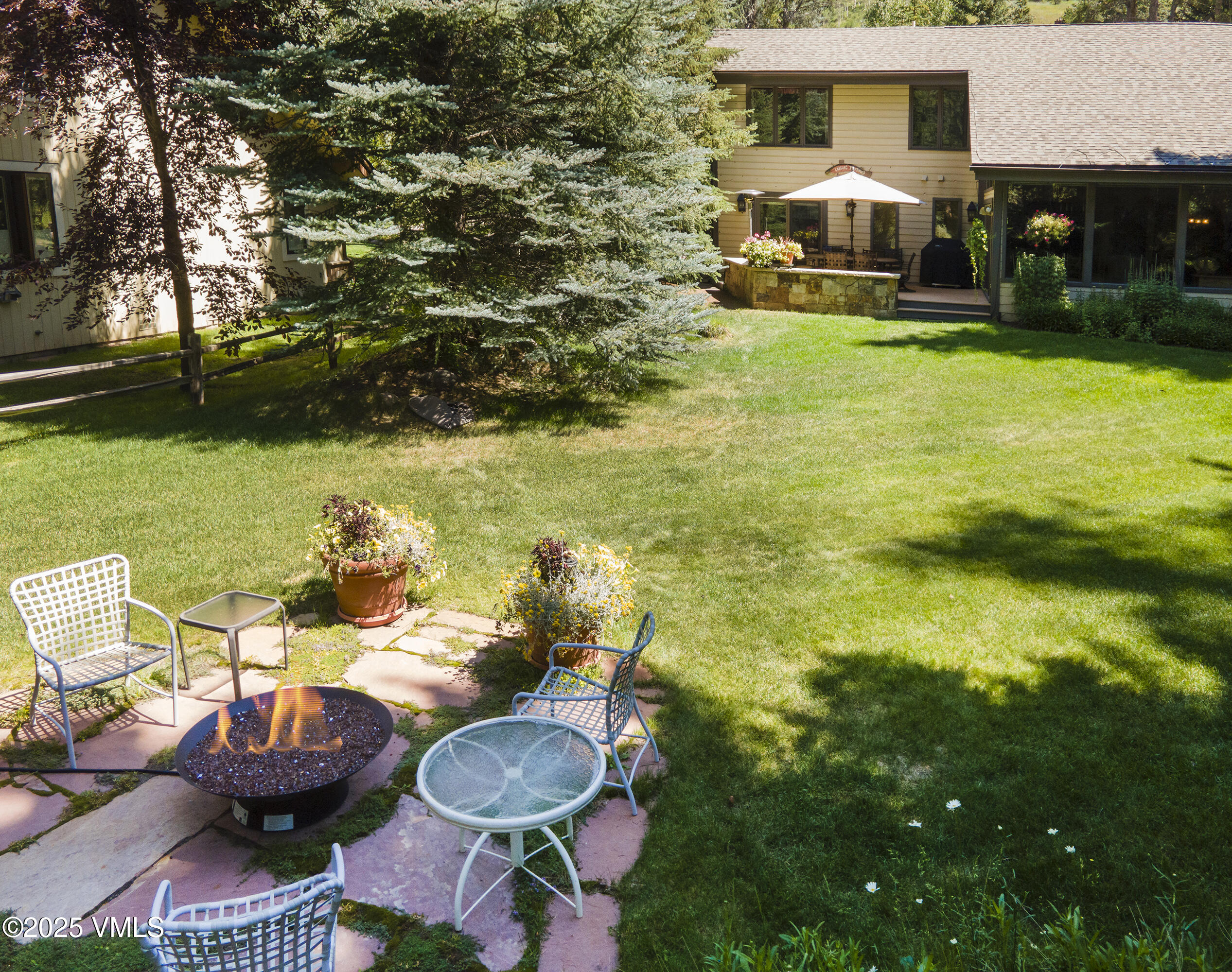 Vail, Colorado 81657, United States, 4 Bedrooms Bedrooms, ,4 BathroomsBathrooms,Residential,Active,147871