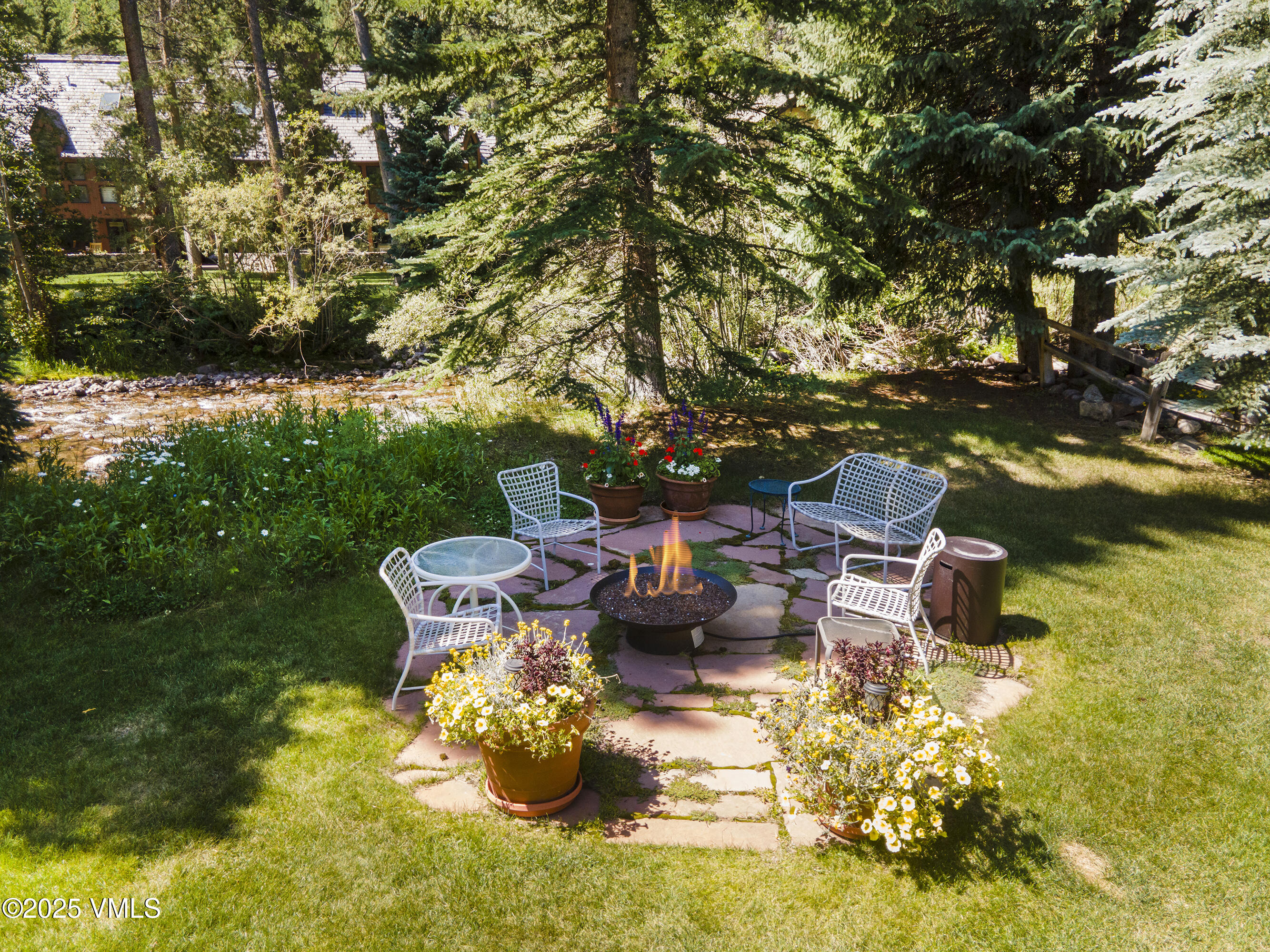 Vail, Colorado 81657, United States, 4 Bedrooms Bedrooms, ,4 BathroomsBathrooms,Residential,Active,147871