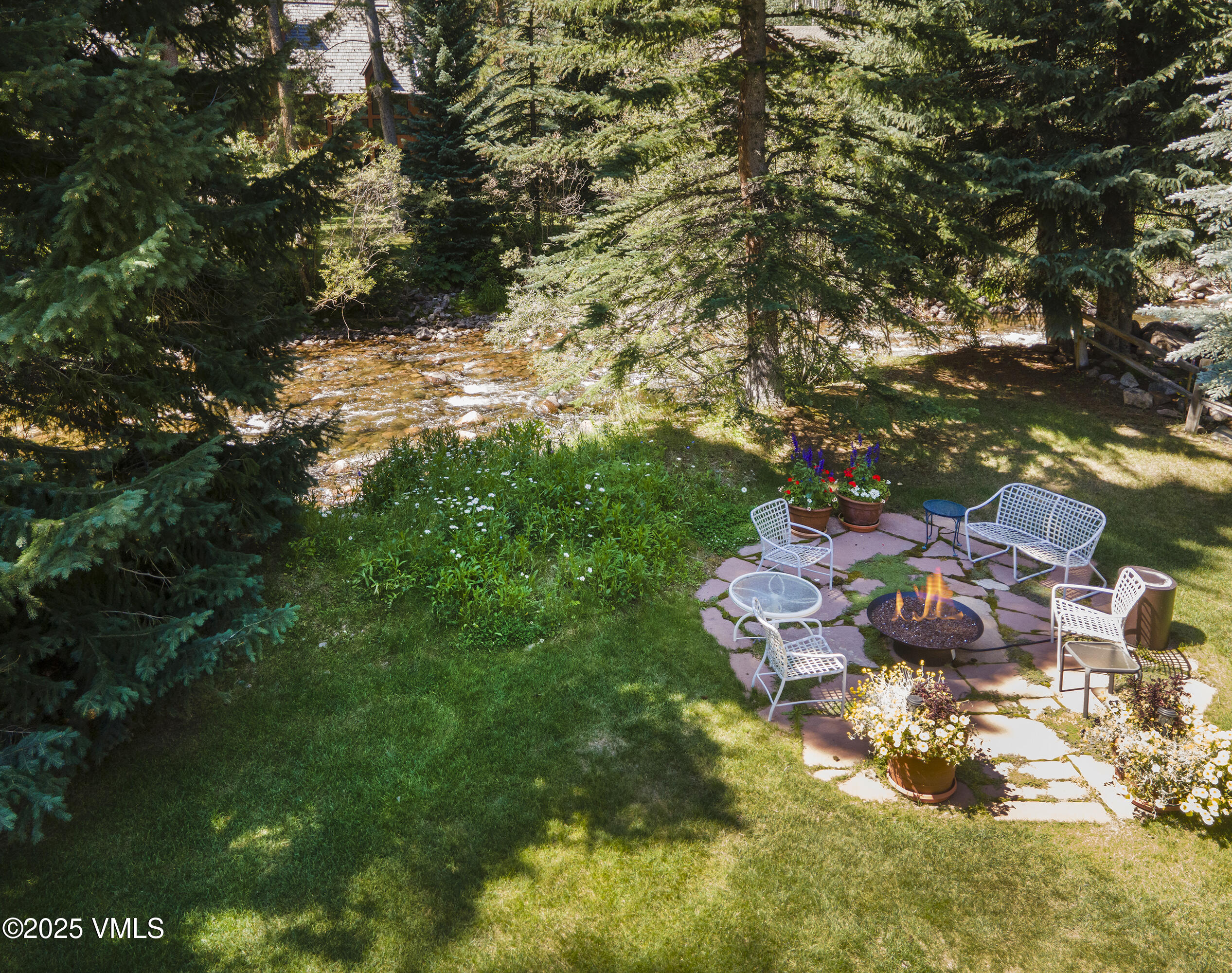 Vail, Colorado 81657, United States, 4 Bedrooms Bedrooms, ,4 BathroomsBathrooms,Residential,Active,147871