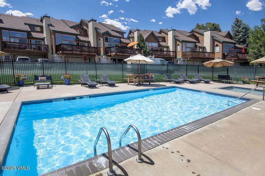 Edwards, Colorado 81632, United States, 4 Bedrooms Bedrooms, ,4 BathroomsBathrooms,Residential,Pending,187434