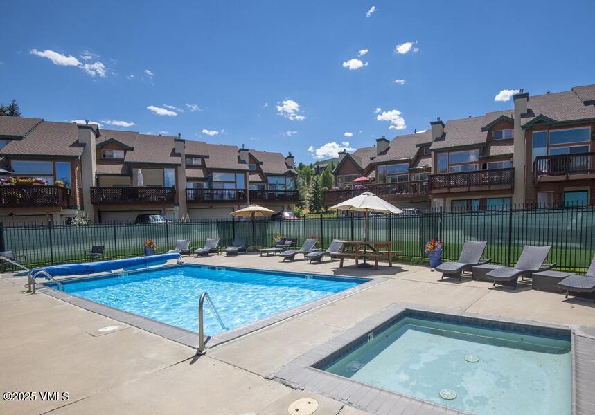 Edwards, Colorado 81632, United States, 4 Bedrooms Bedrooms, ,4 BathroomsBathrooms,Residential,Pending,187434