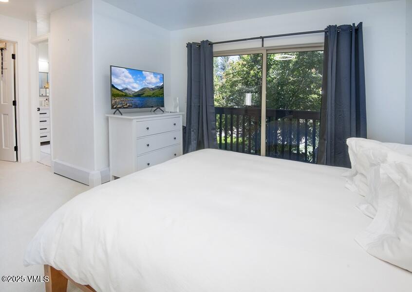 Edwards, Colorado 81632, United States, 4 Bedrooms Bedrooms, ,4 BathroomsBathrooms,Residential,Pending,187434