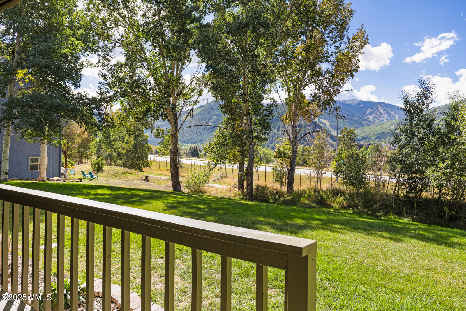 Avon, Colorado 81620, United States, 3 Bedrooms Bedrooms, ,3 BathroomsBathrooms,Residential,Pending,209991