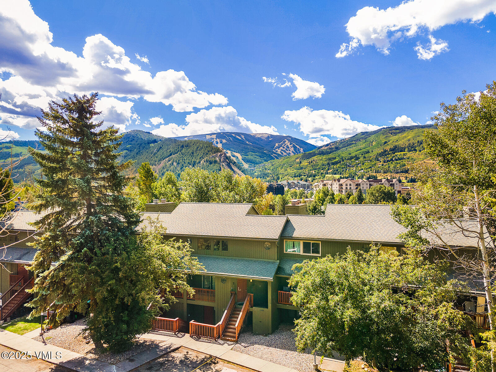 Avon, Colorado 81620, United States, 3 Bedrooms Bedrooms, ,3 BathroomsBathrooms,Residential,Pending,209991