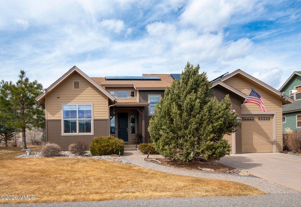 Photo of 308 Legend Drive, Gypsum, CO 81637 (MLS # 1013662)
