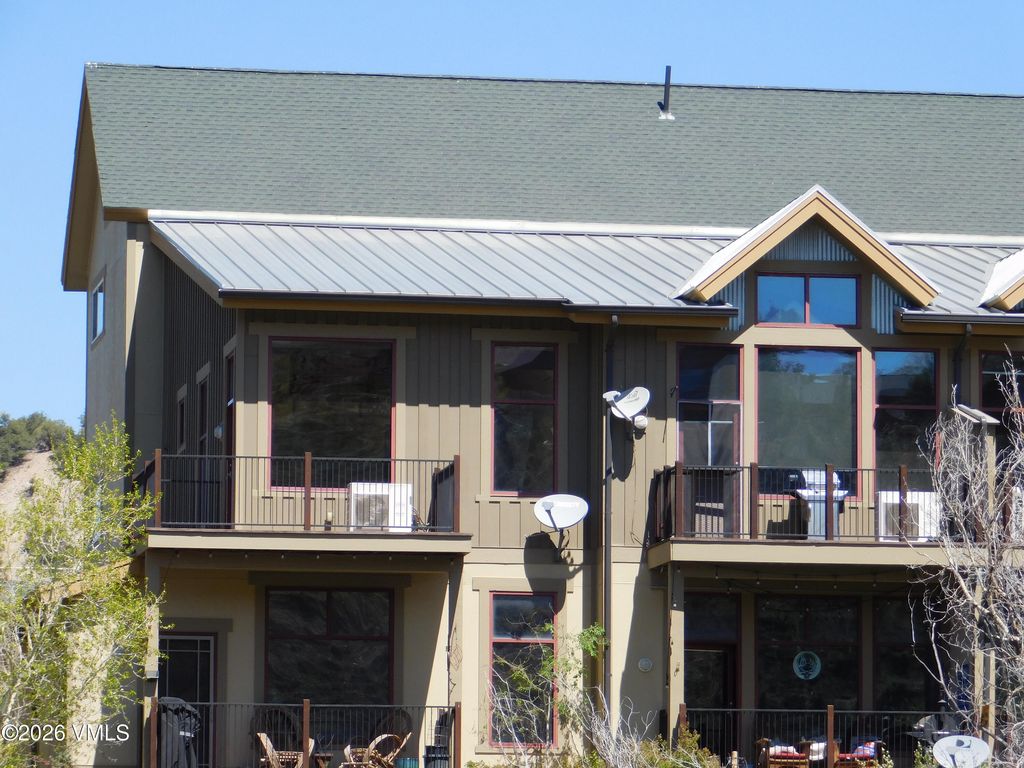 Photo of 705 Nogal RD #D11, Eagle, CO 81631 (MLS # 1014115)