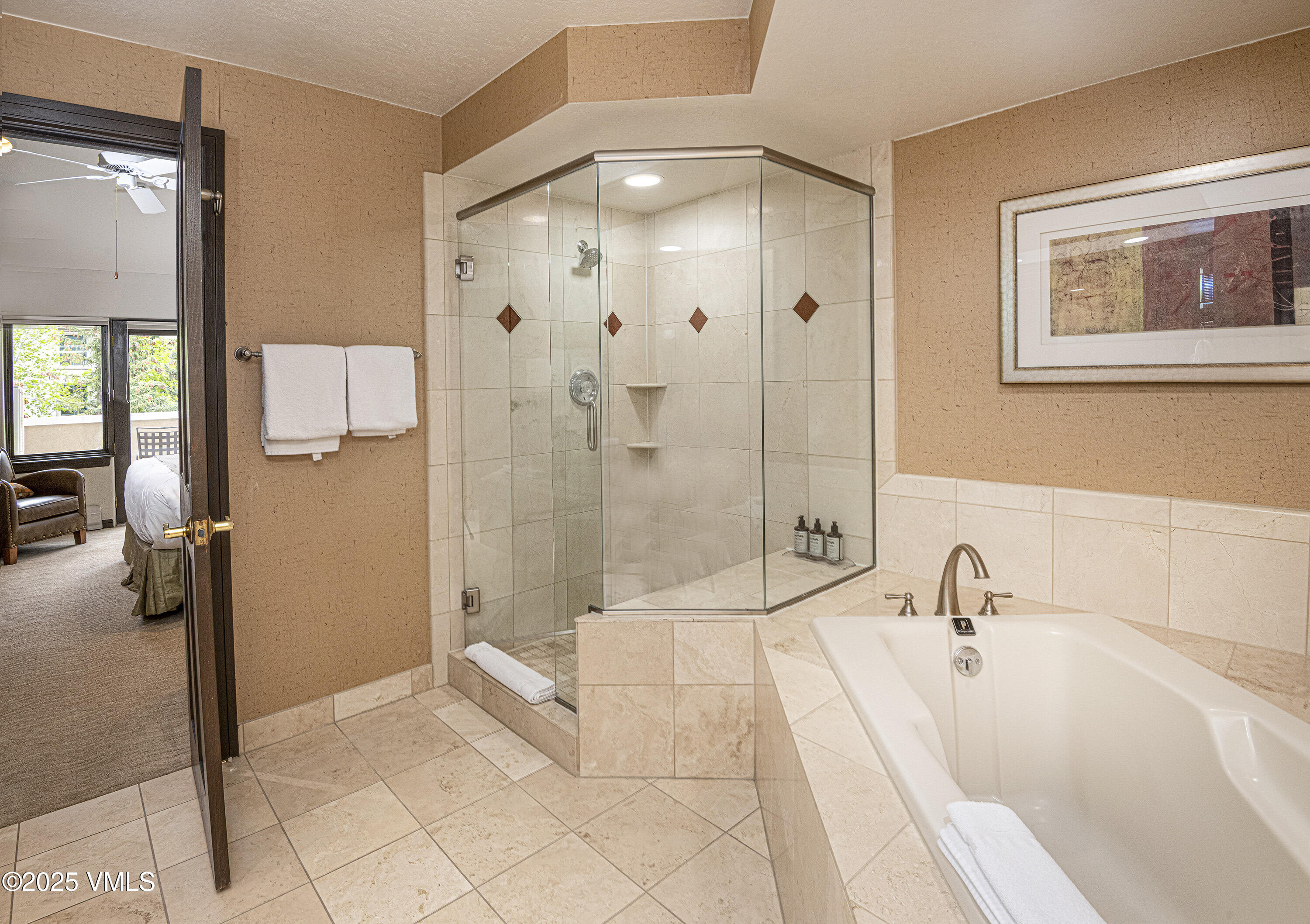 Beaver Creek, Colorado 81620, United States, 2 Bedrooms Bedrooms, ,3 BathroomsBathrooms,Residential,Active,97535