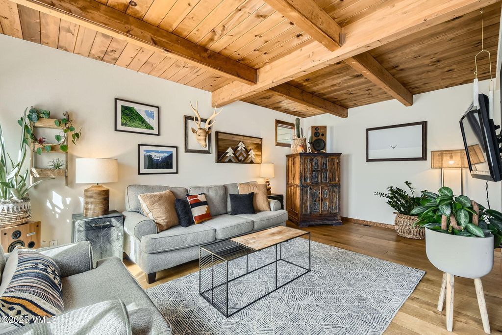 Photo of 723 Shorthorn Drive #201, Eagle, CO 81631 (MLS # 1011465)