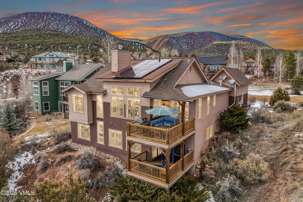 Photo of 15 Open Sky Circle, Gypsum, CO 81637 (MLS # 1013627)