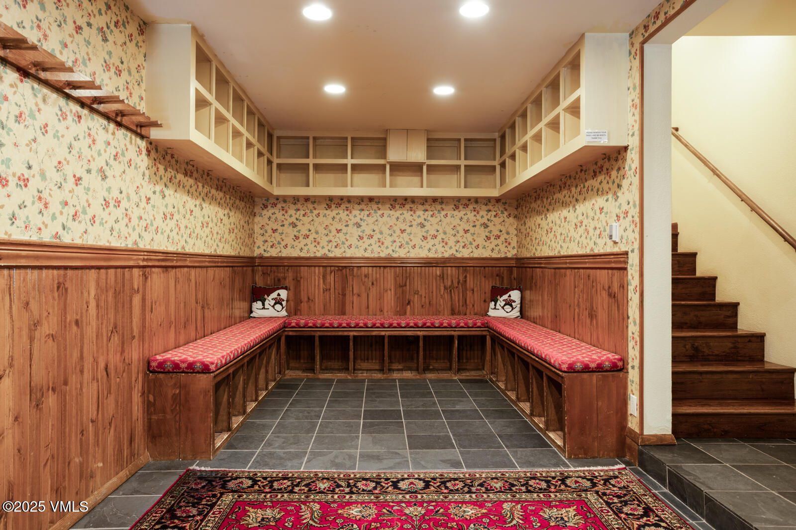 Vail, Colorado 81657, United States, 5 Bedrooms Bedrooms, ,5 BathroomsBathrooms,Residential,Active,164364